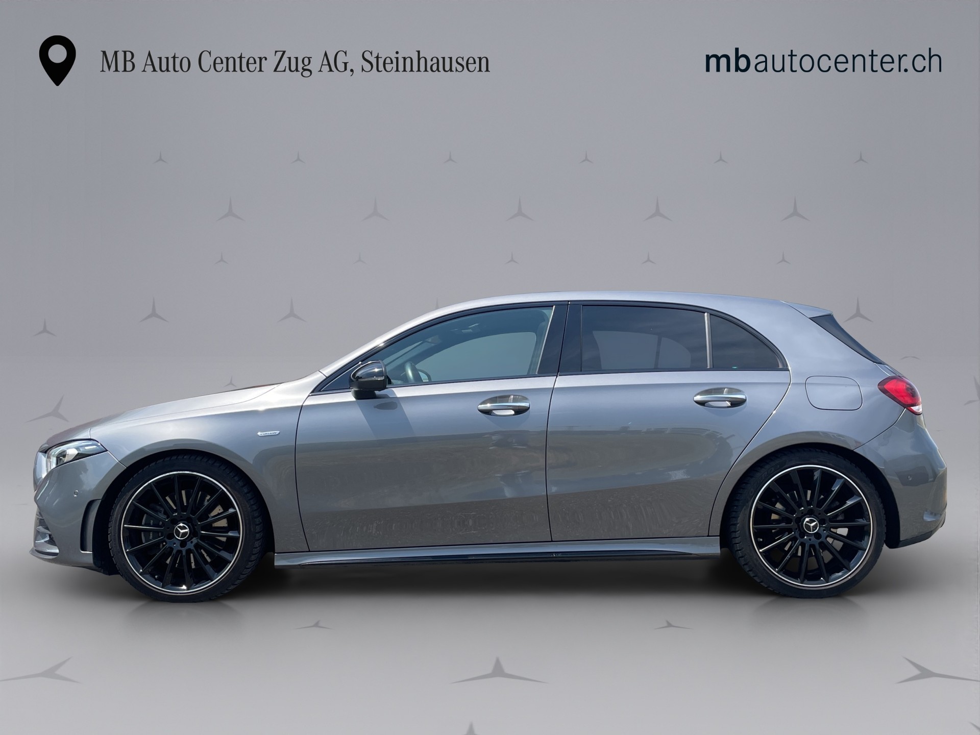 MERCEDES-BENZ A 250 AMG Line 4m-image-1
