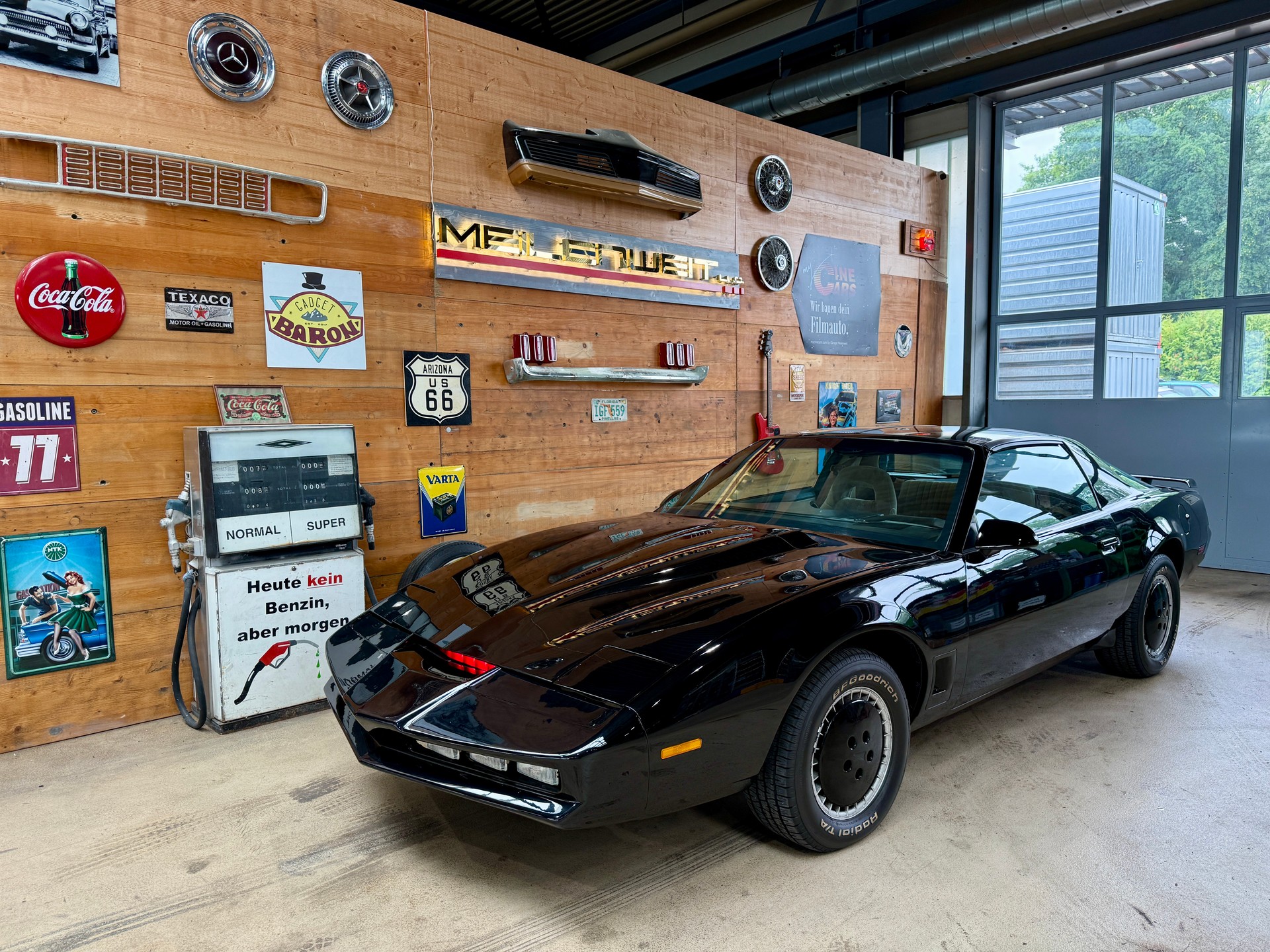 PONTIAC Firebird 5.0 V8 Trans Am K.I.T.T.-image-0