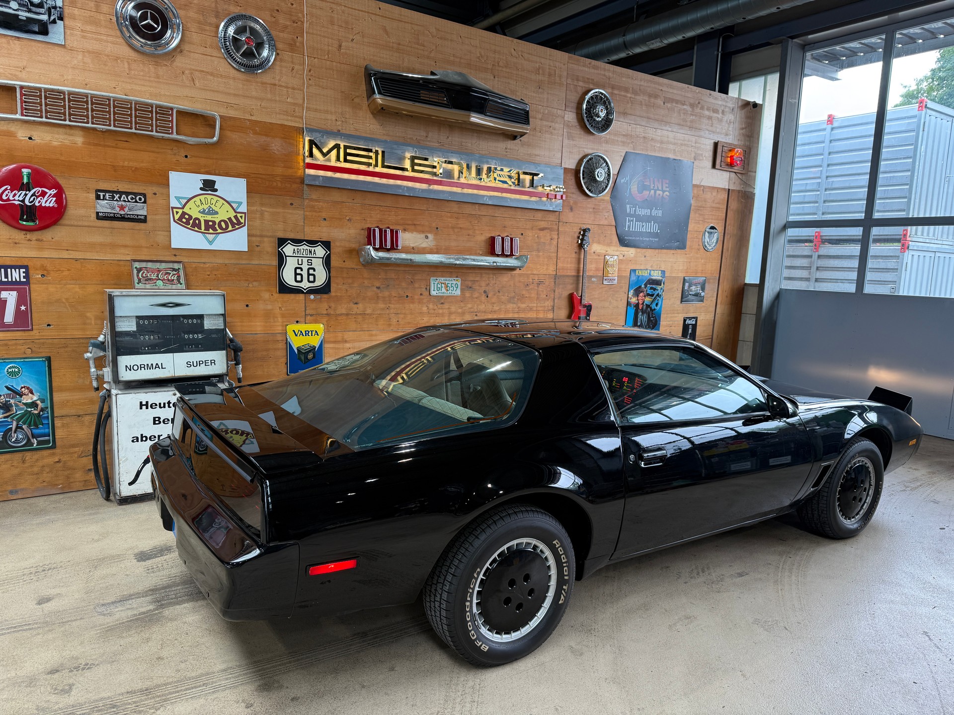 PONTIAC Firebird 5.0 V8 Trans Am K.I.T.T.-image-6
