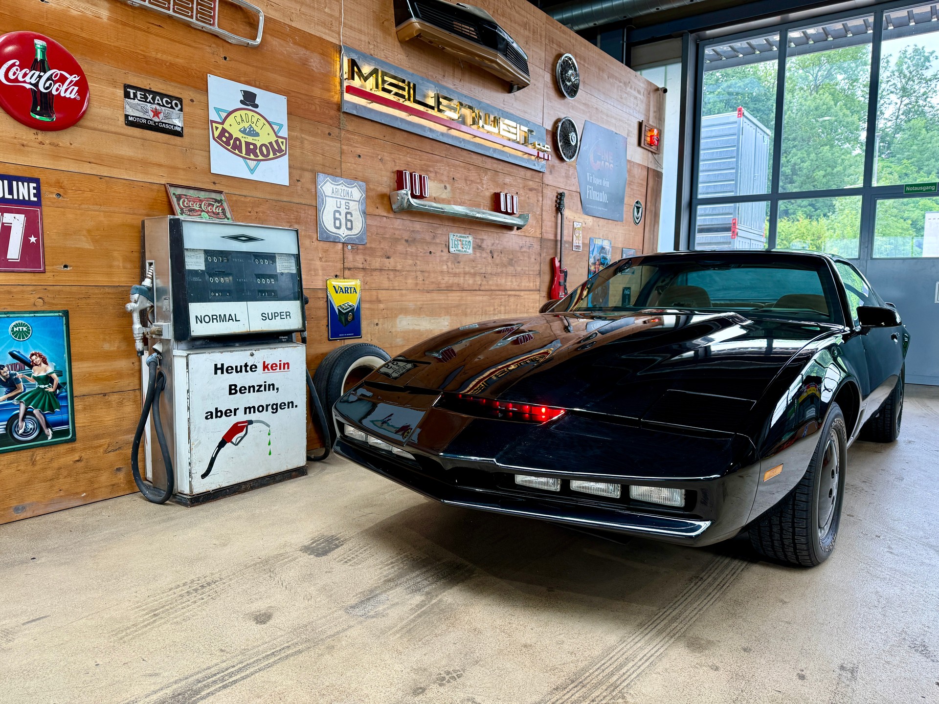PONTIAC Firebird 5.0 V8 Trans Am K.I.T.T.-image-1