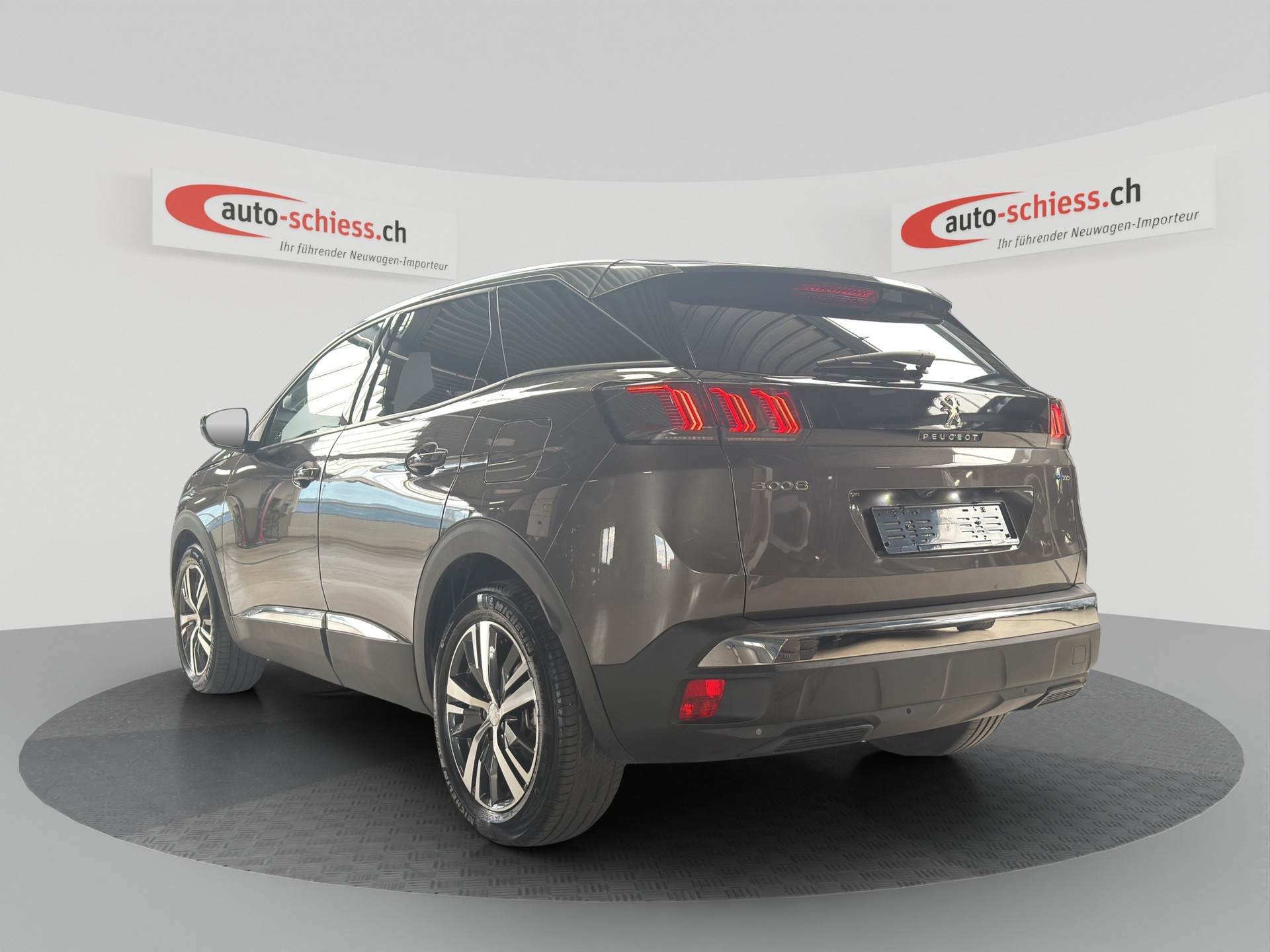 PEUGEOT 3008 180e Hybrid2 Allure Pack EAT8-image-2
