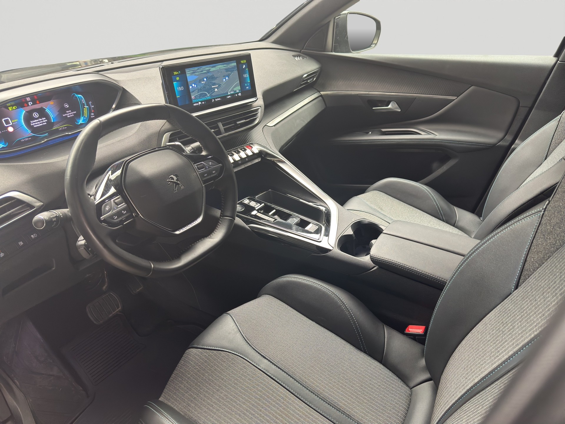 PEUGEOT 3008 180e Hybrid2 Allure Pack EAT8-image-6