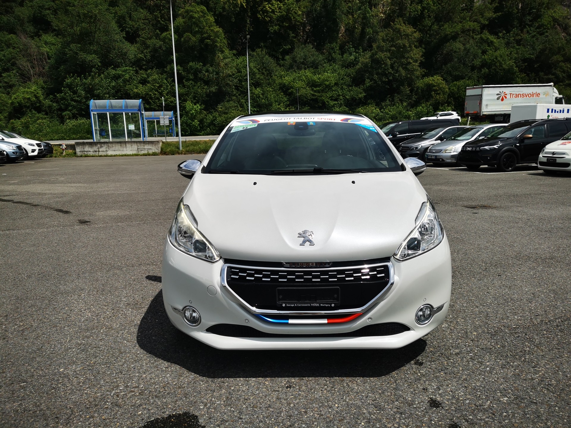 PEUGEOT 208 1.6 Turbo GTi-image-2