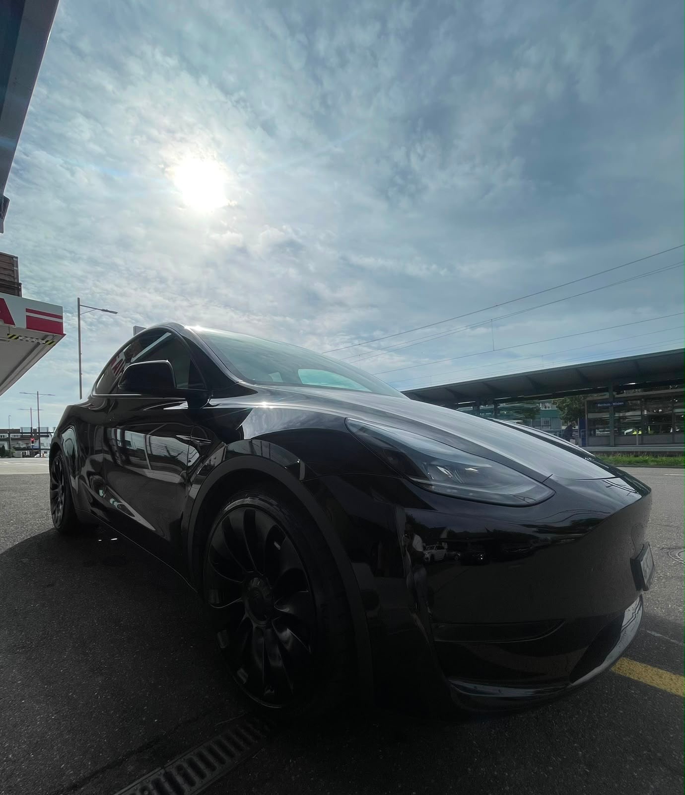 TESLA Model Y Performance 514 km (WLTP) 534PS Enhanced Autopilot Made in Berlin Werksgarantie-image-4