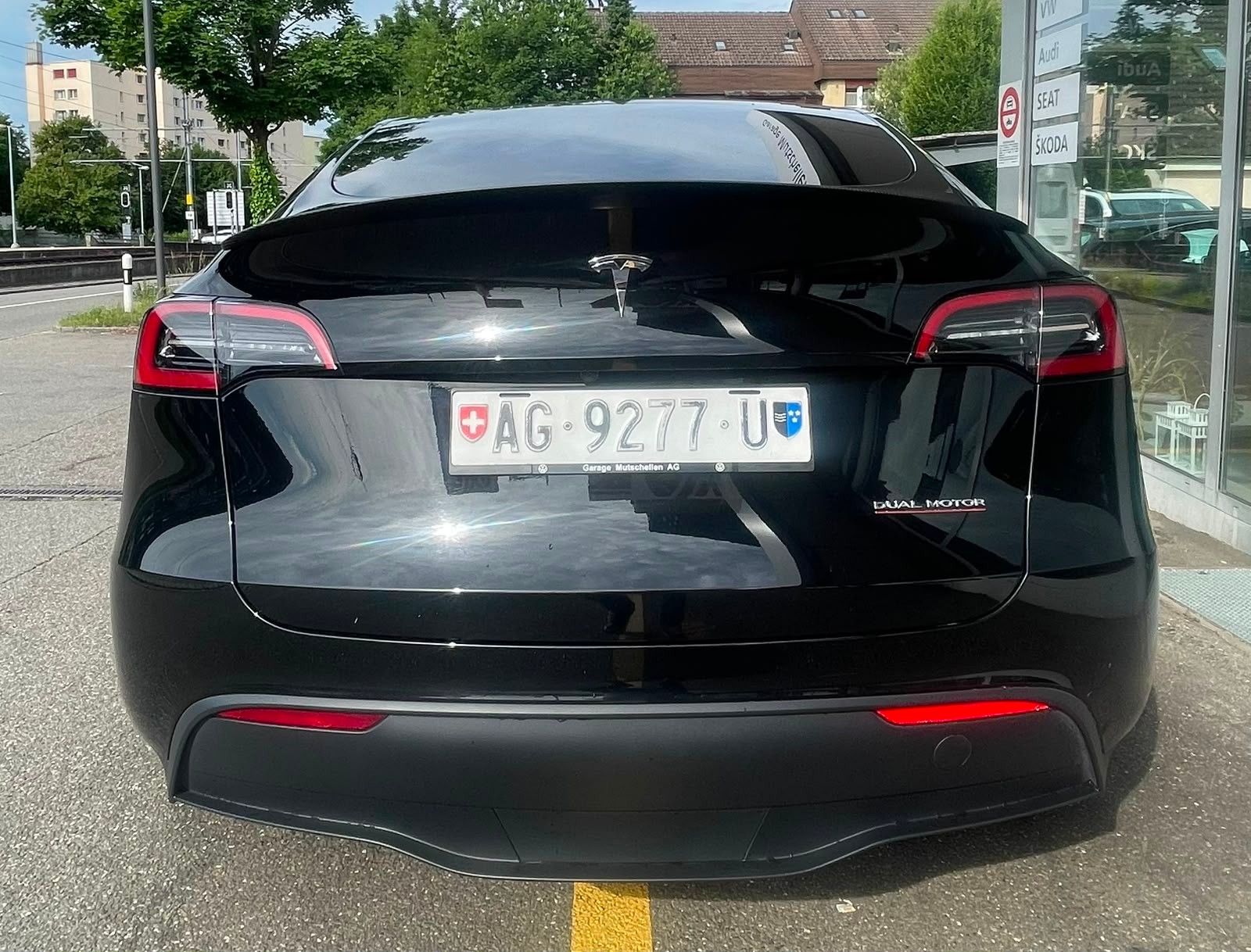 TESLA Model Y Performance 514 km (WLTP) 534PS Enhanced Autopilot Made in Berlin Werksgarantie-image-3
