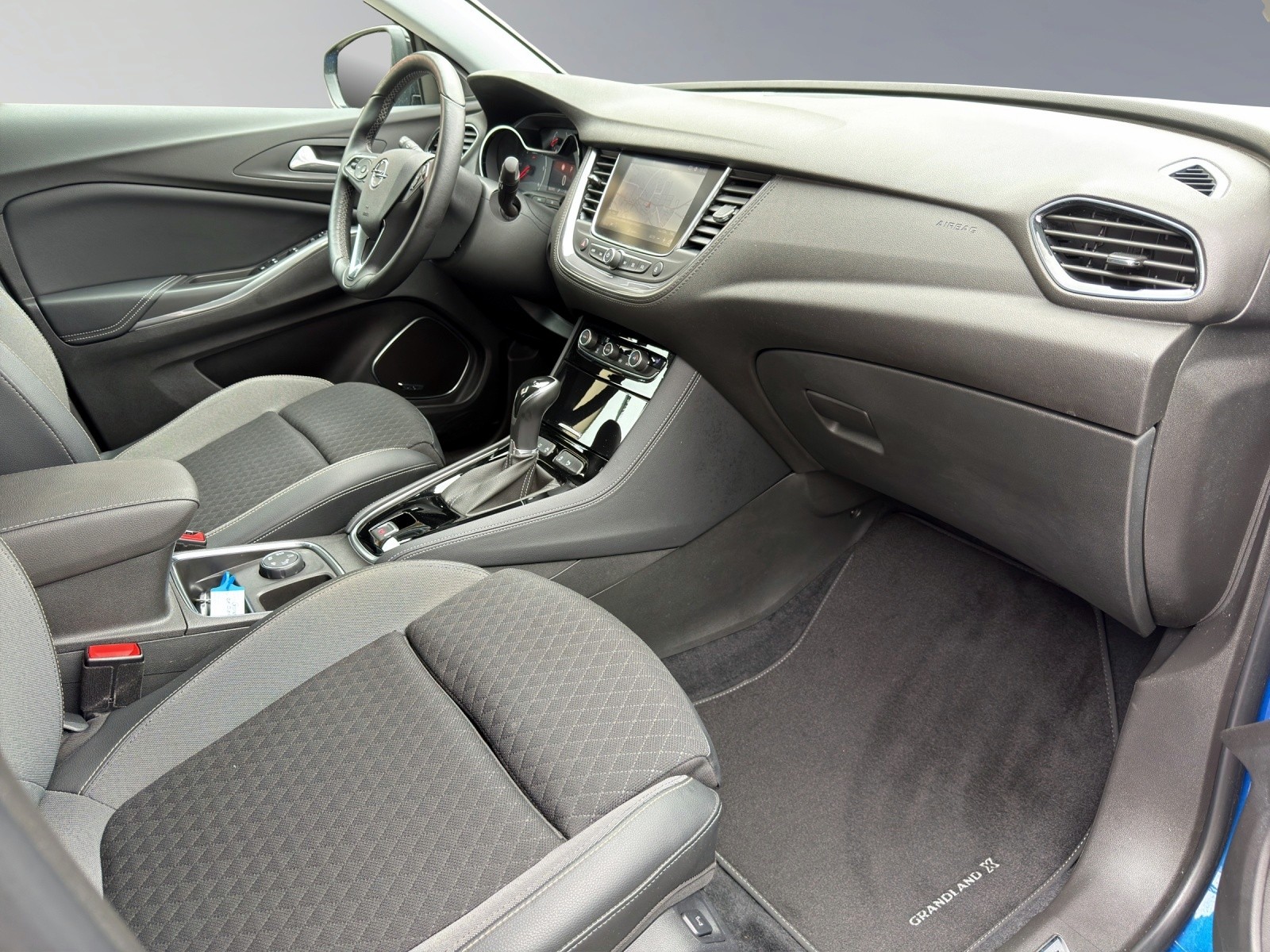 OPEL Grandland X 2.0 CDTi Ultimate-image-13