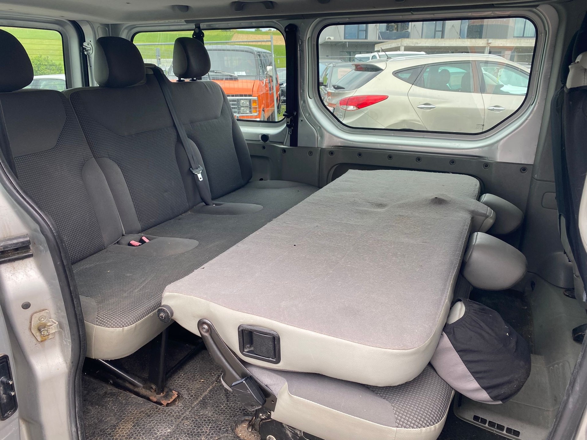 OPEL Vivaro 2.5 CDTI 2.9t L2H1-image-13