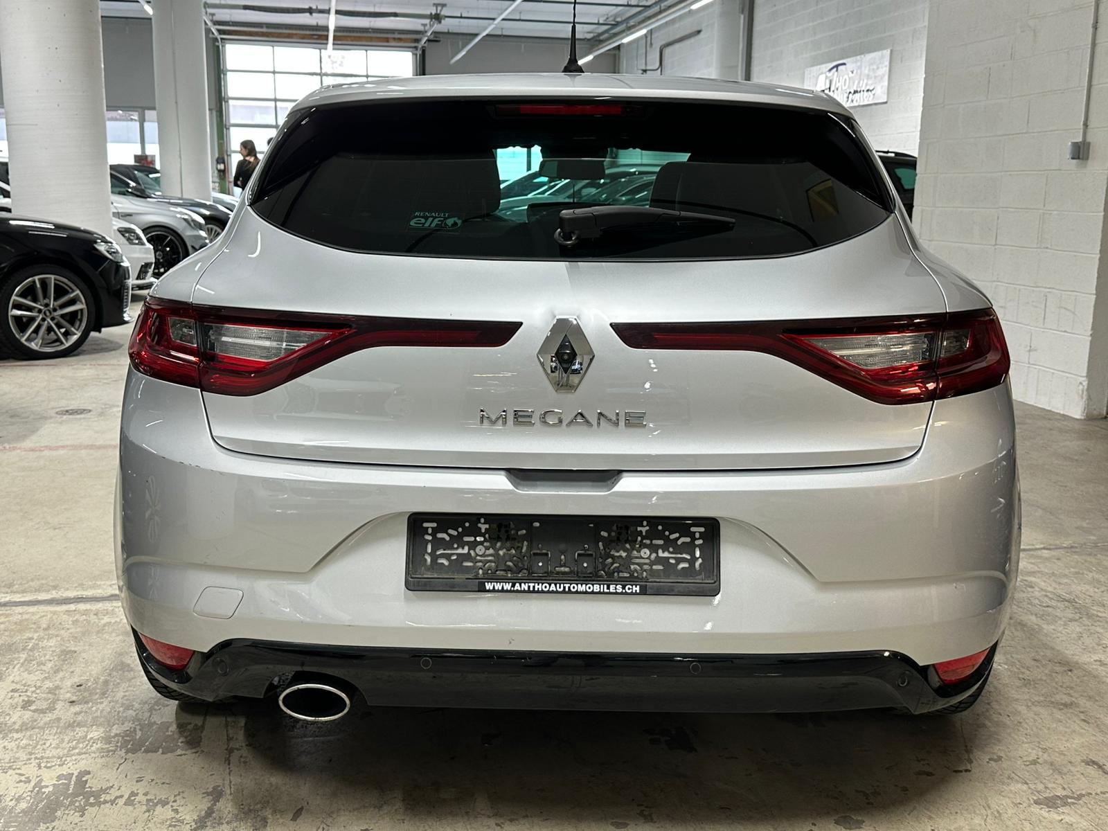 RENAULT Mégane 1.2 16V Turbo Bose-image-4
