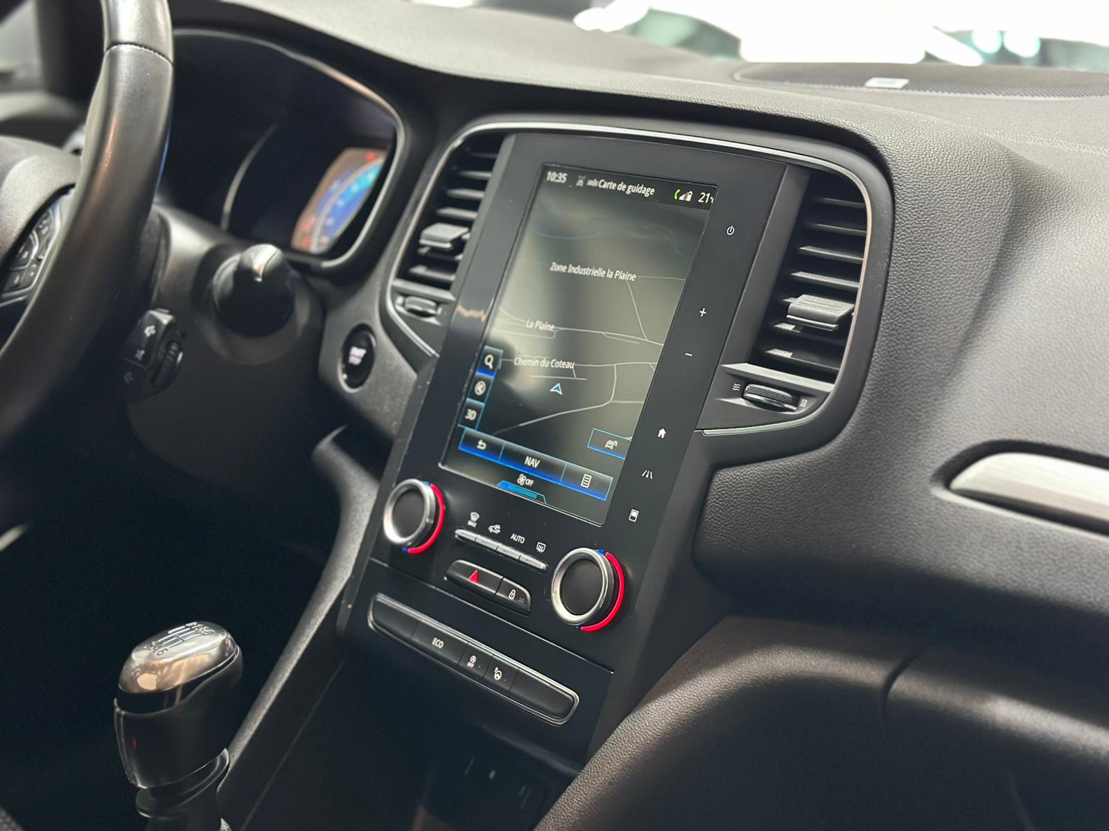 RENAULT Mégane 1.2 16V Turbo Bose-image-14