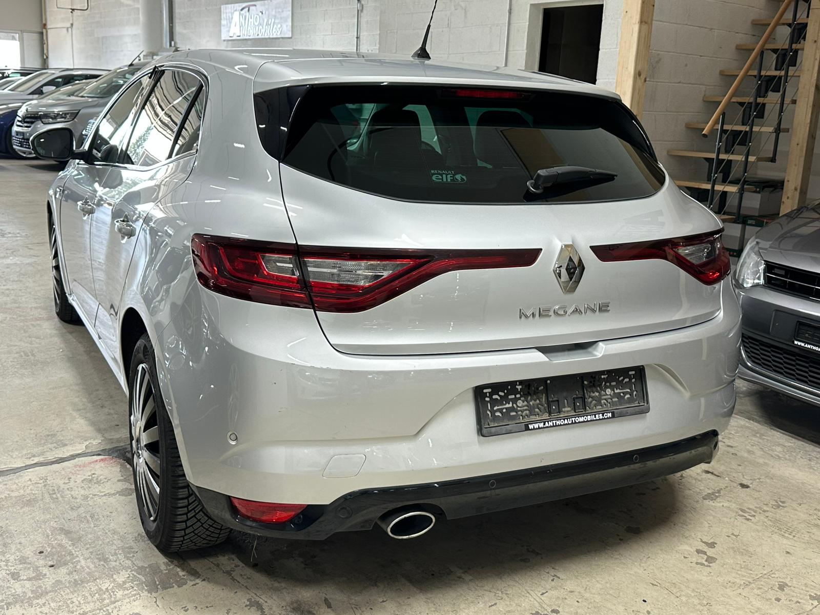RENAULT Mégane 1.2 16V Turbo Bose-image-3