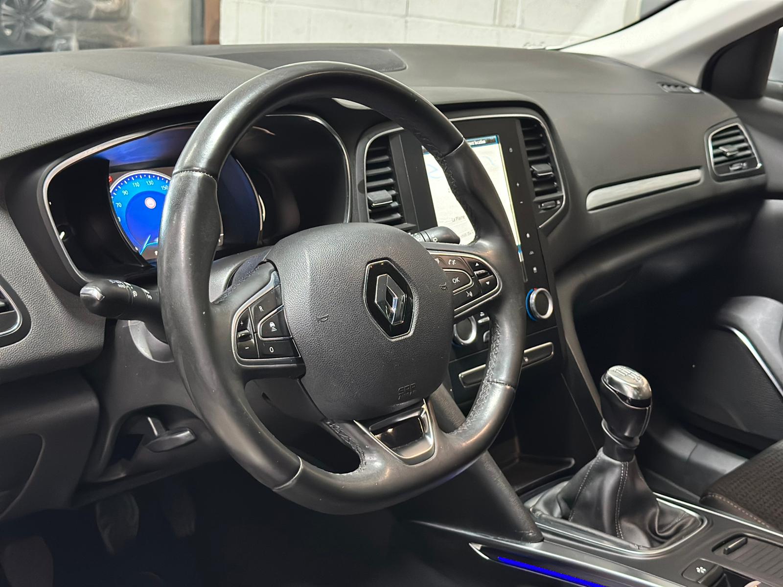 RENAULT Mégane 1.2 16V Turbo Bose-image-15