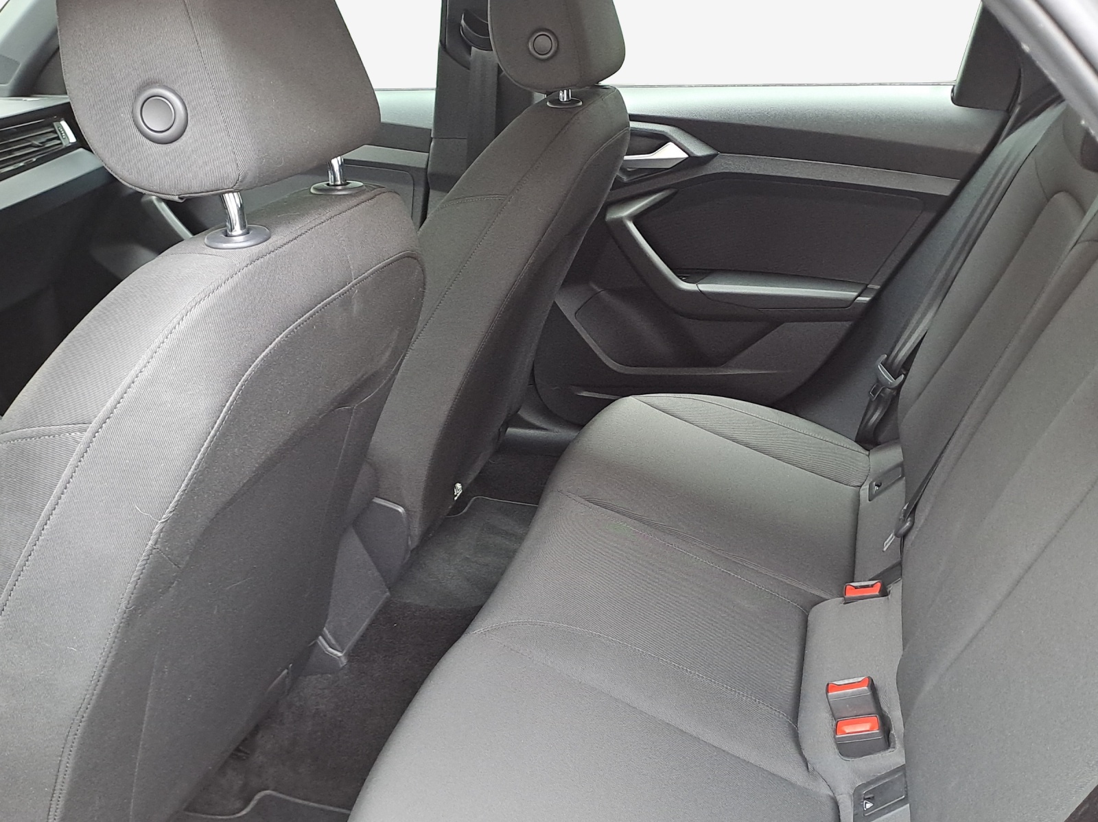 AUDI A1 Sportback 35 TFSI advanced S-tronic-image-11