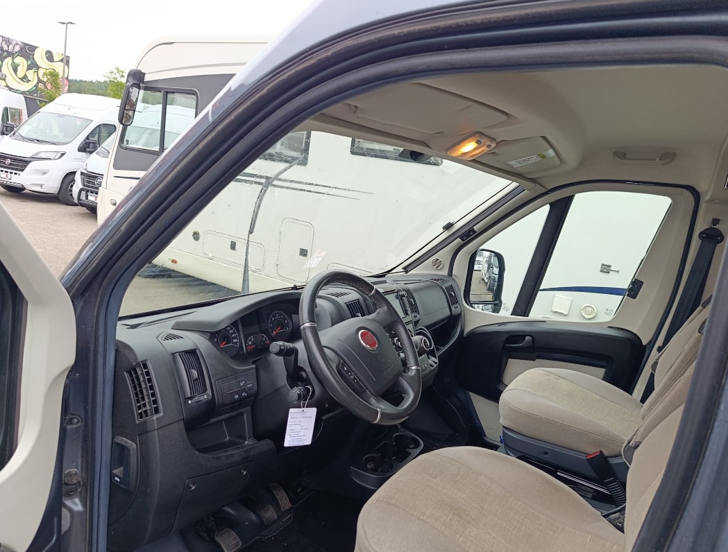 GLOBECAR Summit 640 wendig, mit Schlafkomfort, Raumgefühl eines teilintegrierten – voller Autarkie zu einem sehr guten Preis**-image-13