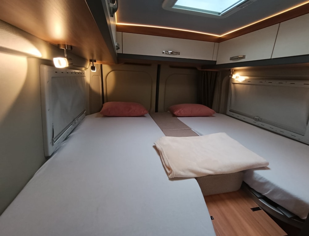 GLOBECAR Summit 640 wendig, mit Schlafkomfort, Raumgefühl eines teilintegrierten – voller Autarkie zu einem sehr guten Preis**-image-23