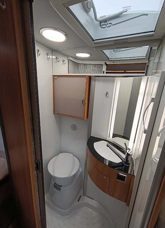 GLOBECAR Summit 640 wendig, mit Schlafkomfort, Raumgefühl eines teilintegrierten – voller Autarkie zu einem sehr guten Preis**-image-21
