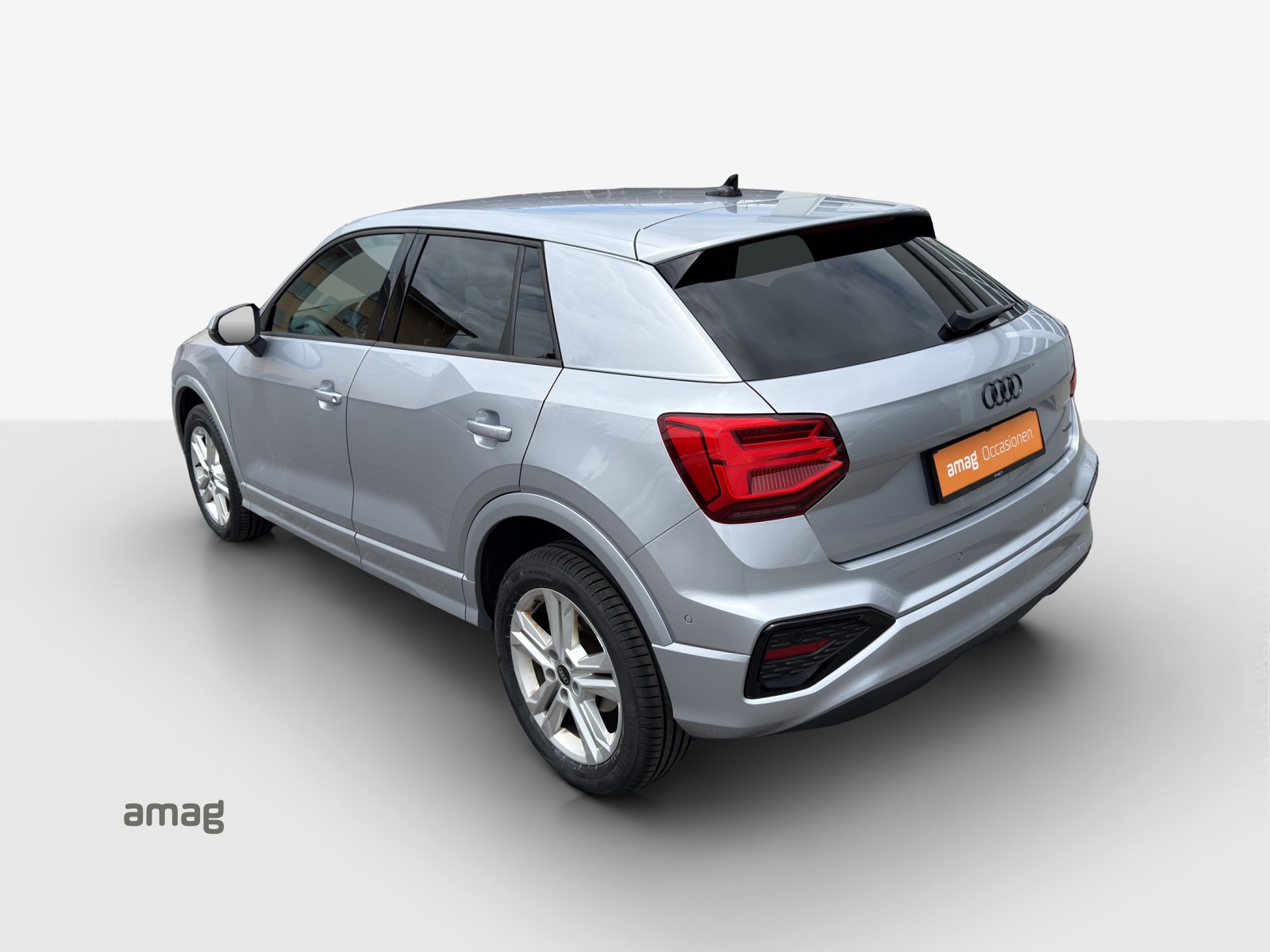 AUDI Q2 40 TFSI advanced Attraction quattro S-tronic-image-2