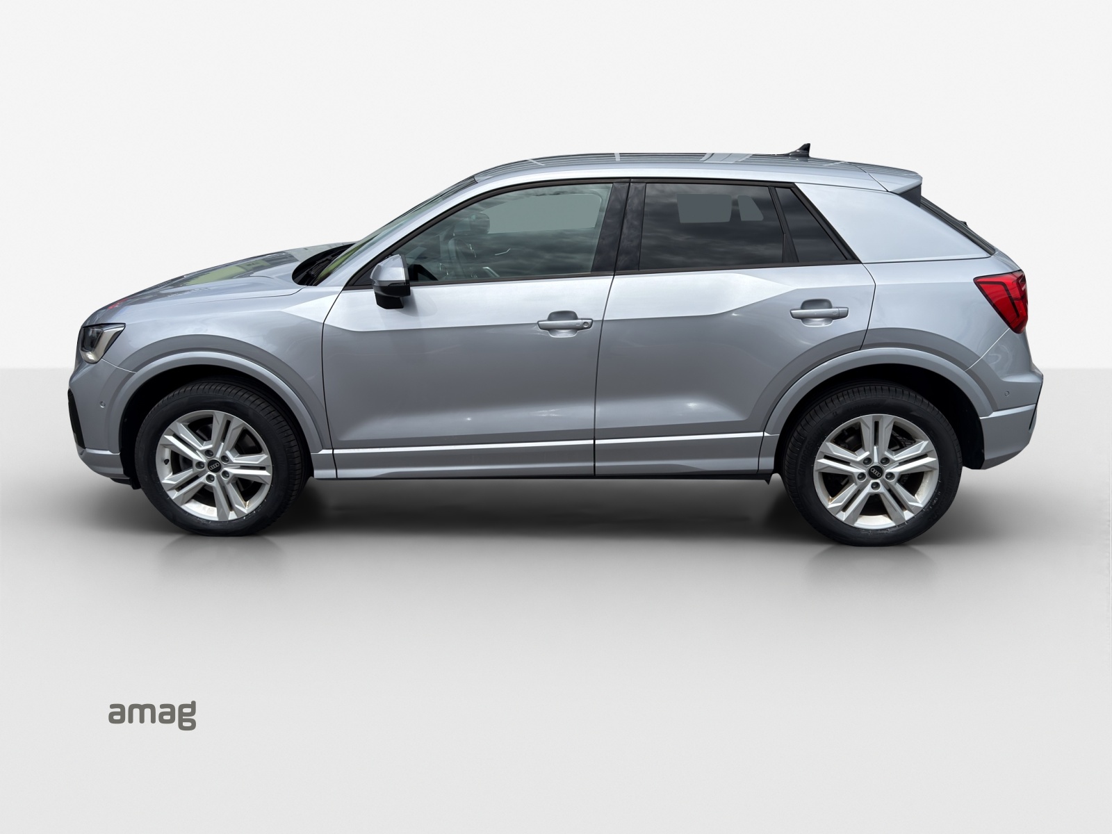 AUDI Q2 40 TFSI advanced Attraction quattro S-tronic-image-1