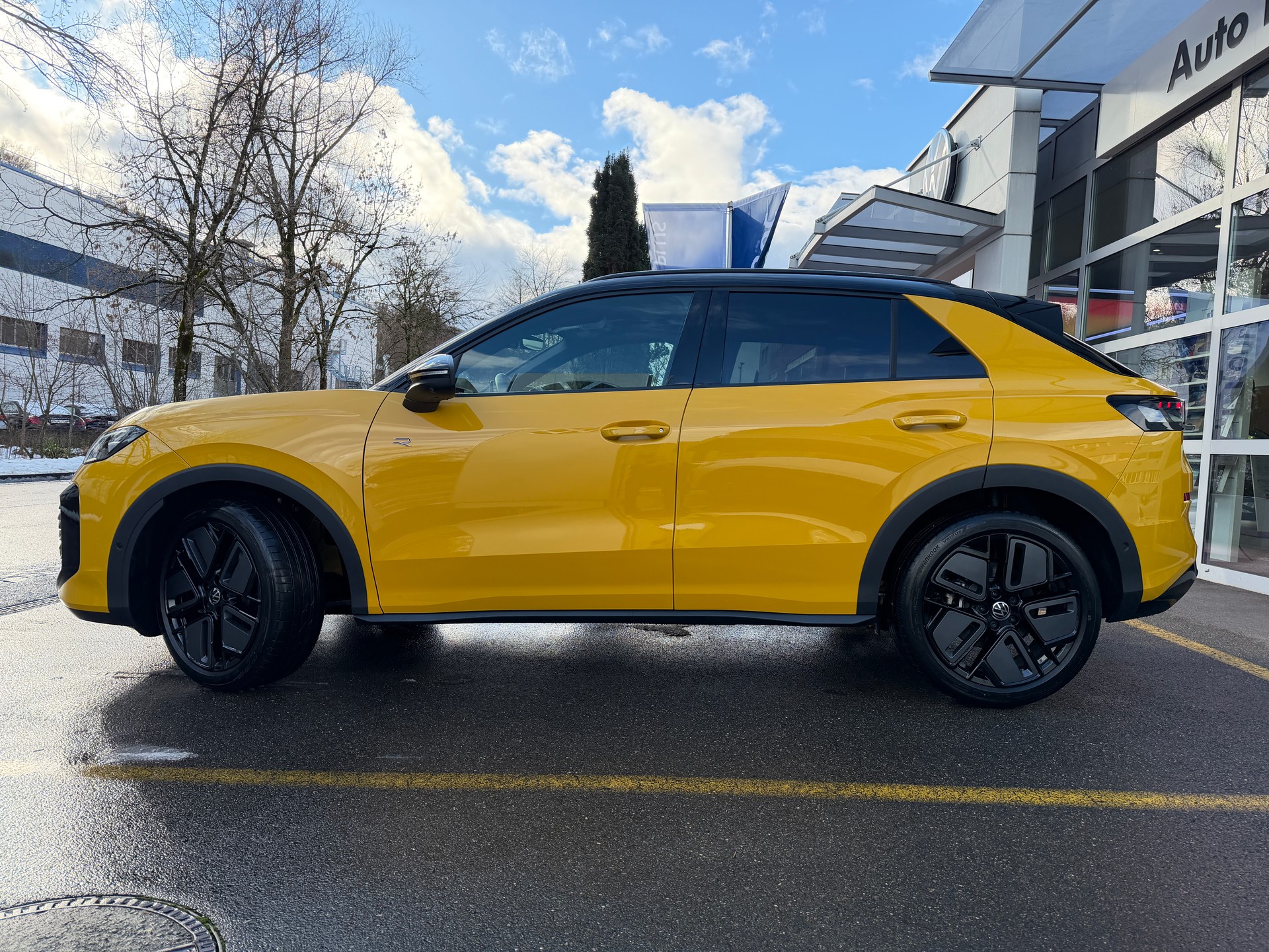 VW T-Roc 1.5 eTSI mHEV R-Line DSG-image-3