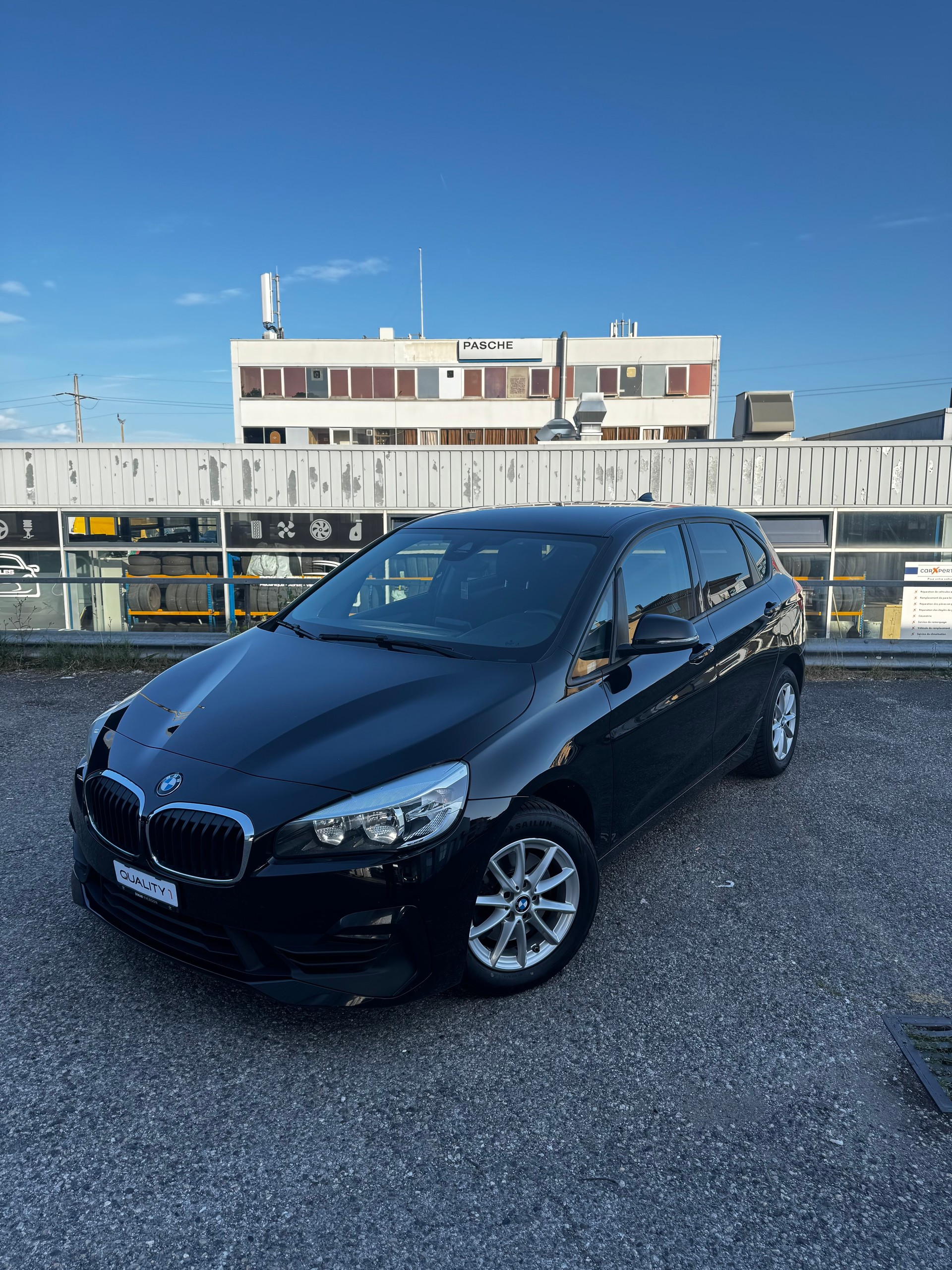 BMW 220d Active Tourer Steptronic-image-1