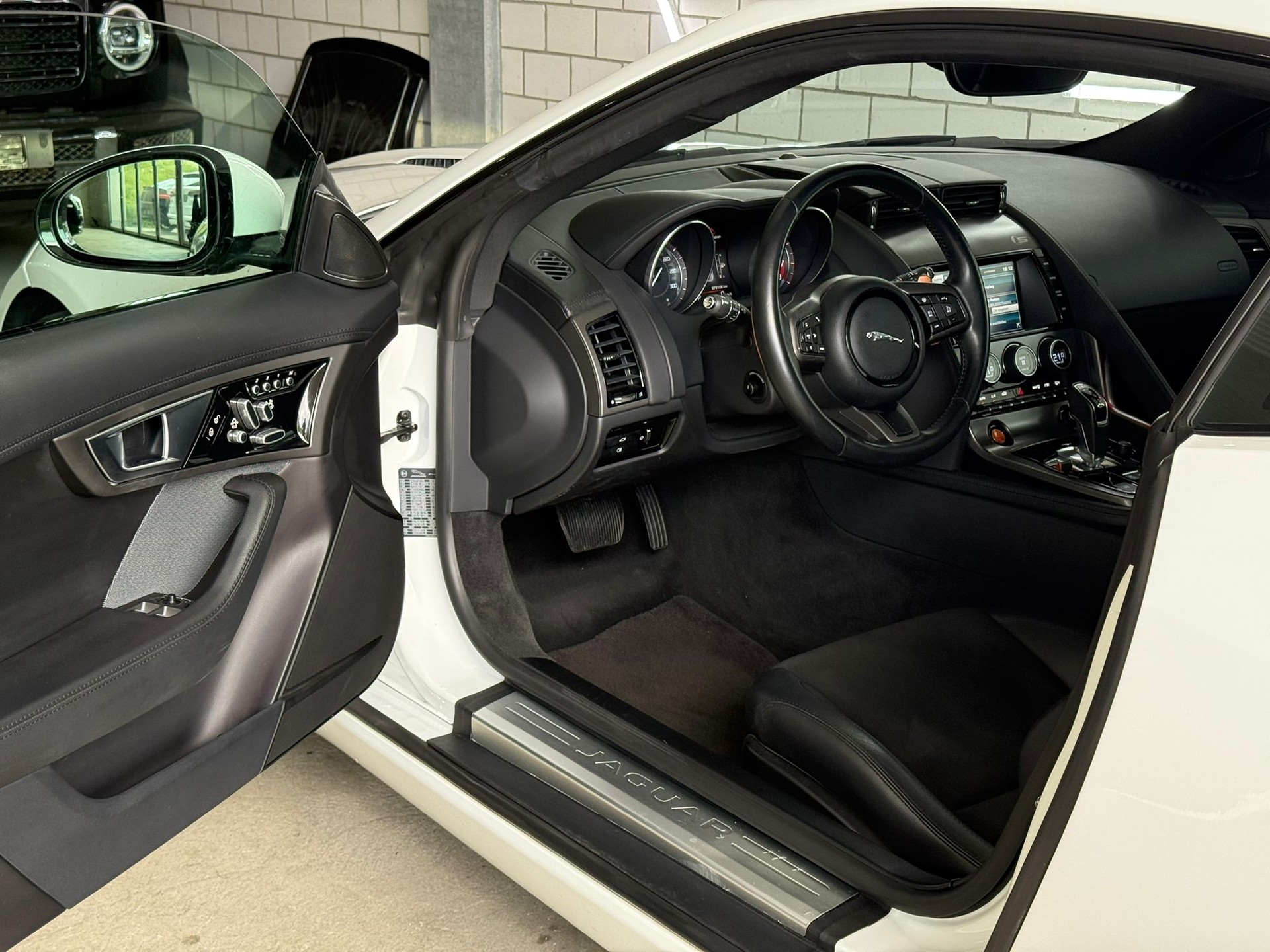 JAGUAR F-Type Coupé S 3.0 V6 S/C-image-4