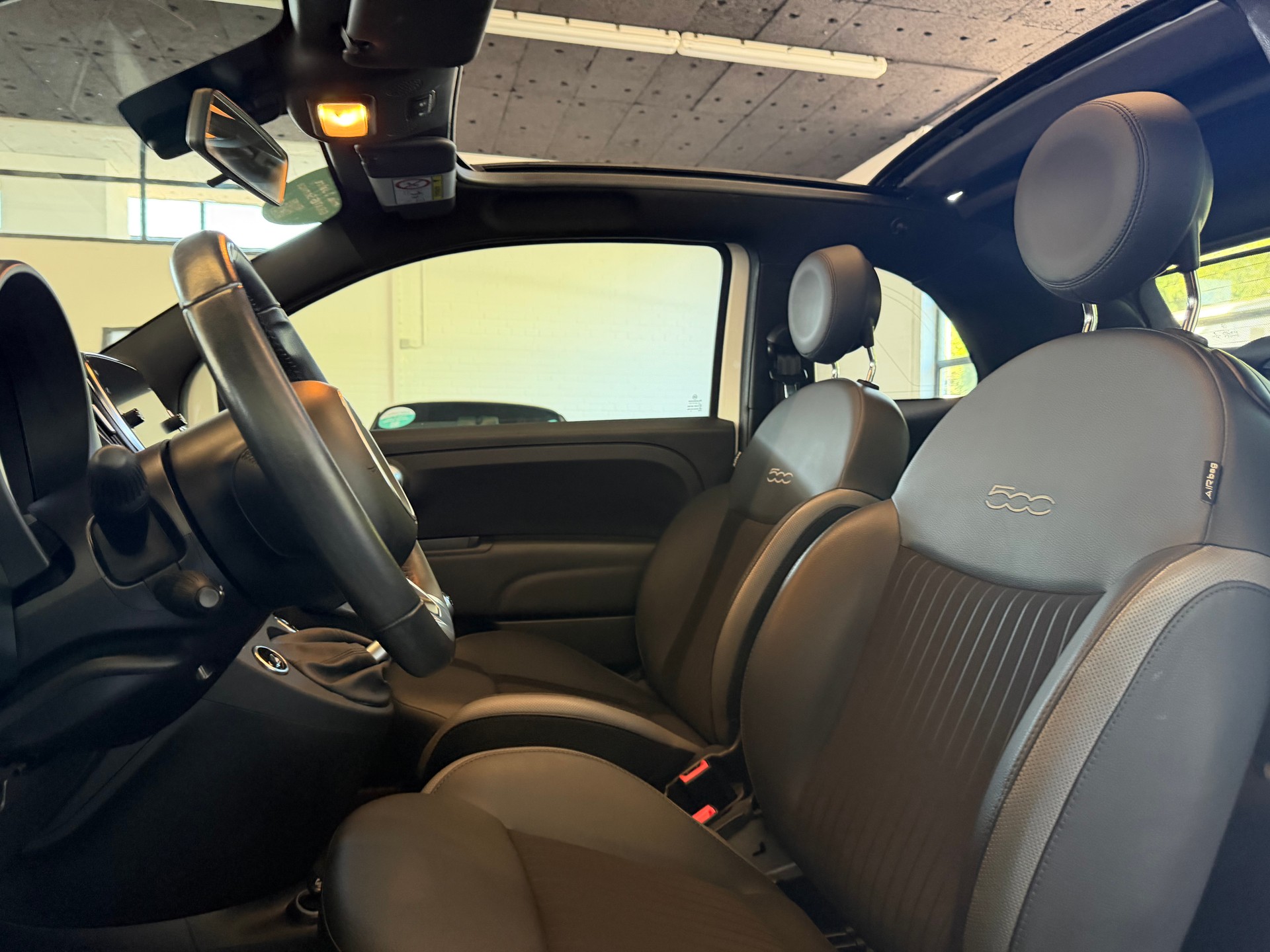 FIAT 500C 0.9 Twinair Rockstar-image-13