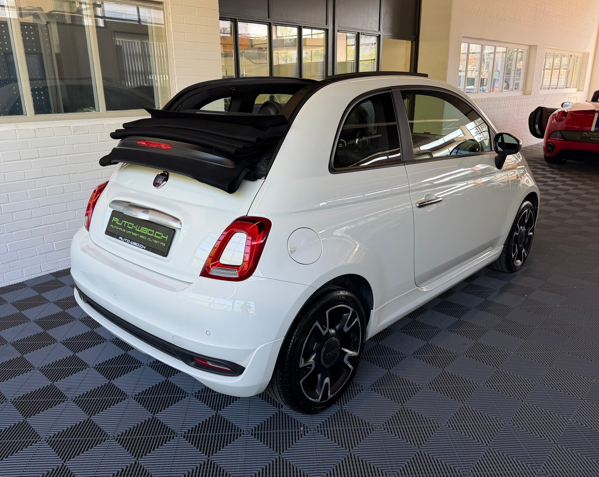 FIAT 500C 0.9 Twinair Rockstar-image-2