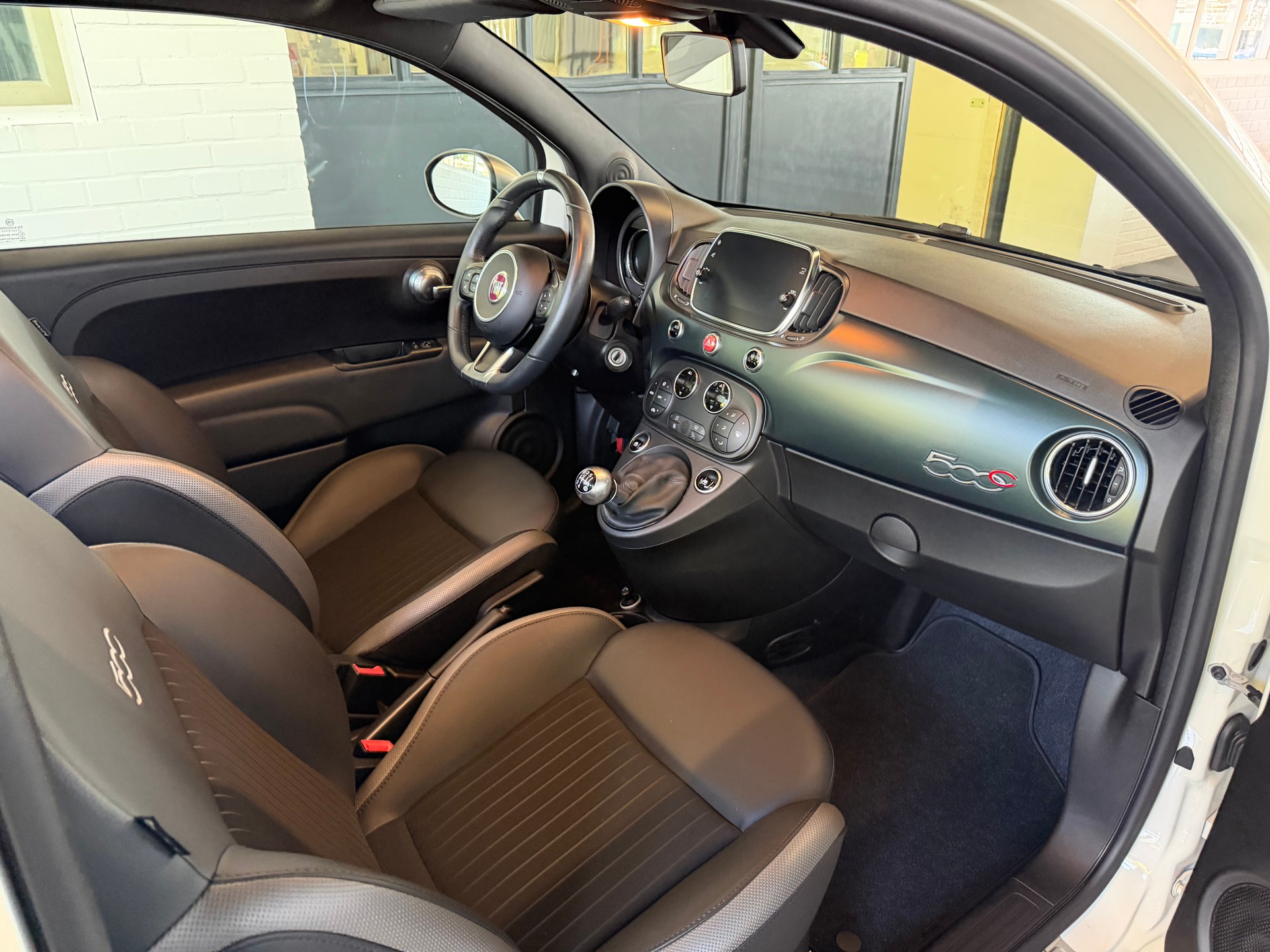 FIAT 500C 0.9 Twinair Rockstar-image-8