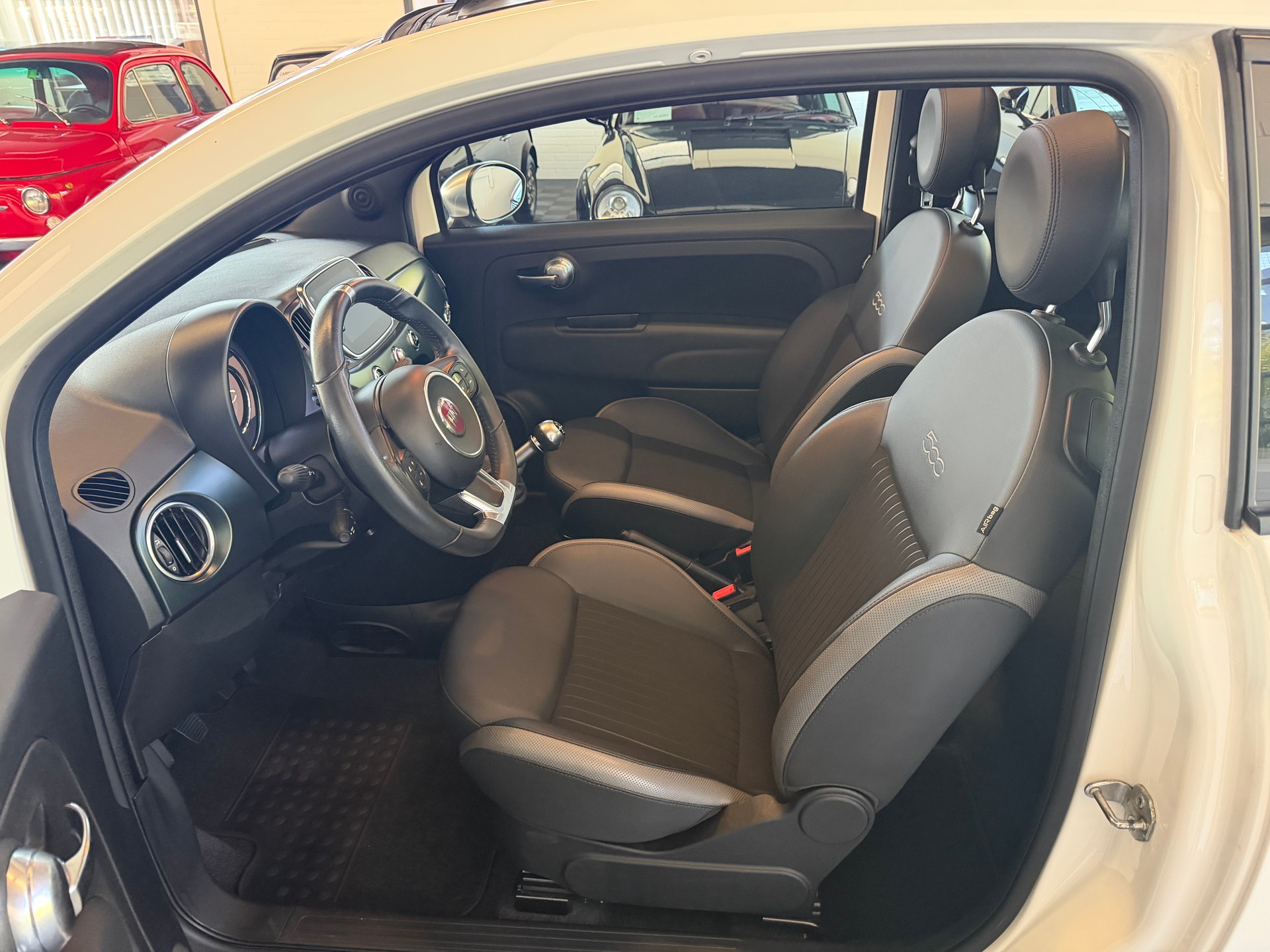FIAT 500C 0.9 Twinair Rockstar-image-12