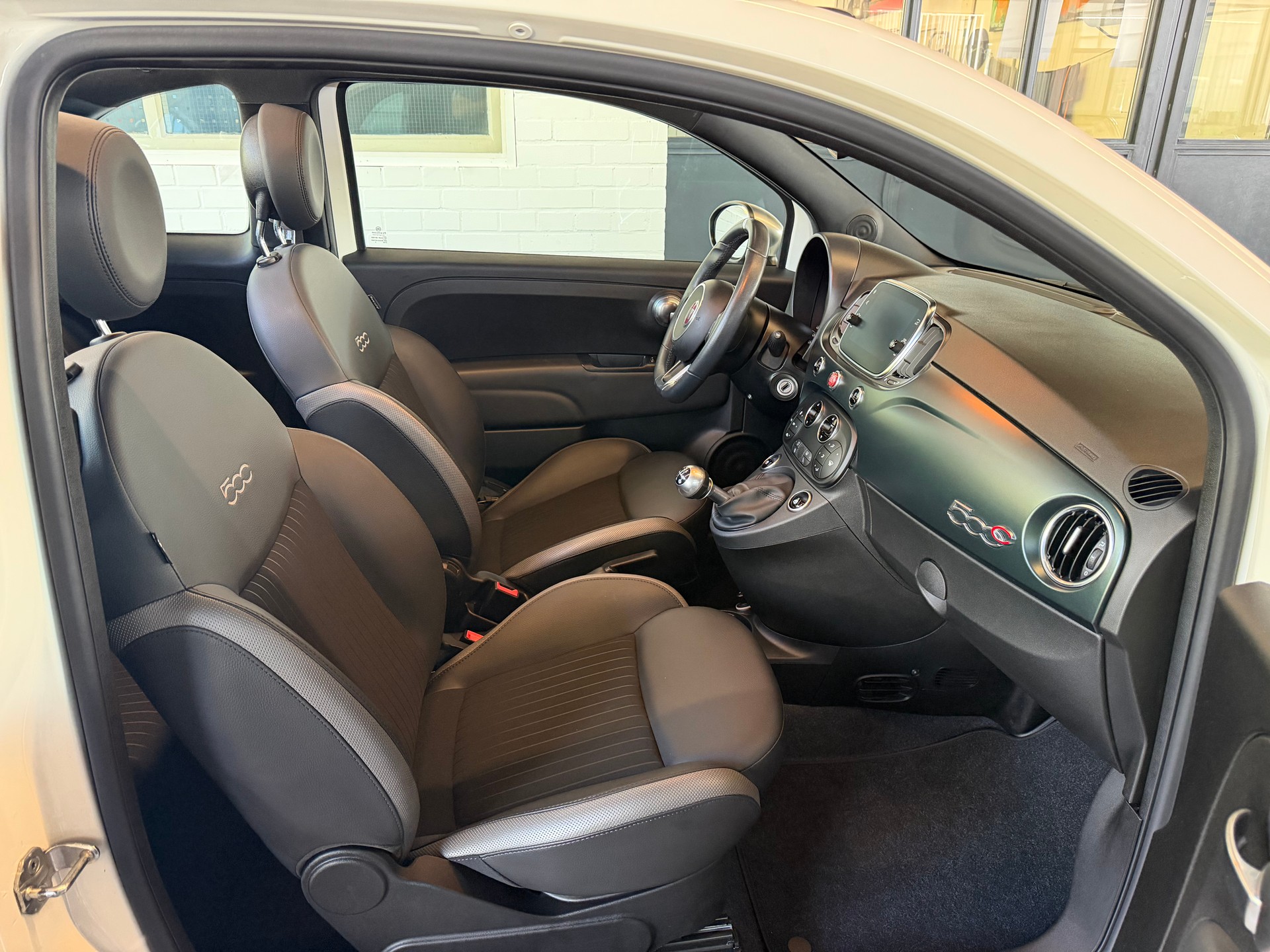 FIAT 500C 0.9 Twinair Rockstar-image-7