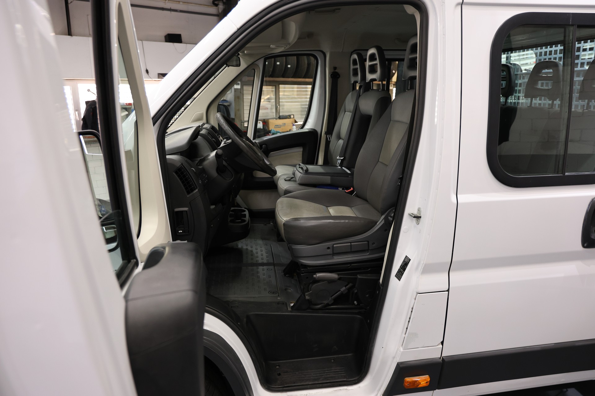 FIAT Ducato 35 2.3 MJ-image-17