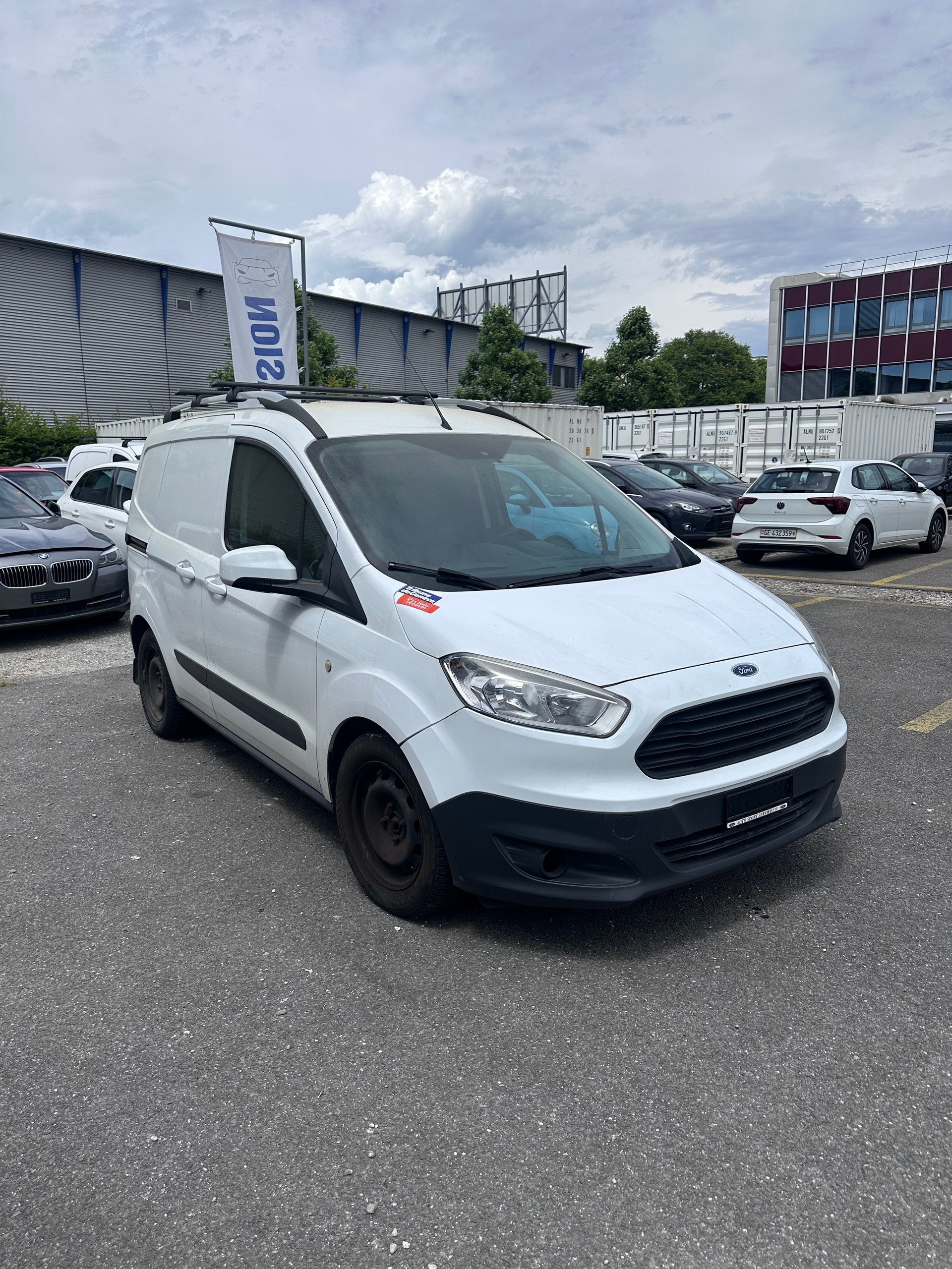 FORD Transit Connect Van T200 1.0 EcoBoost Ambiente-image-5