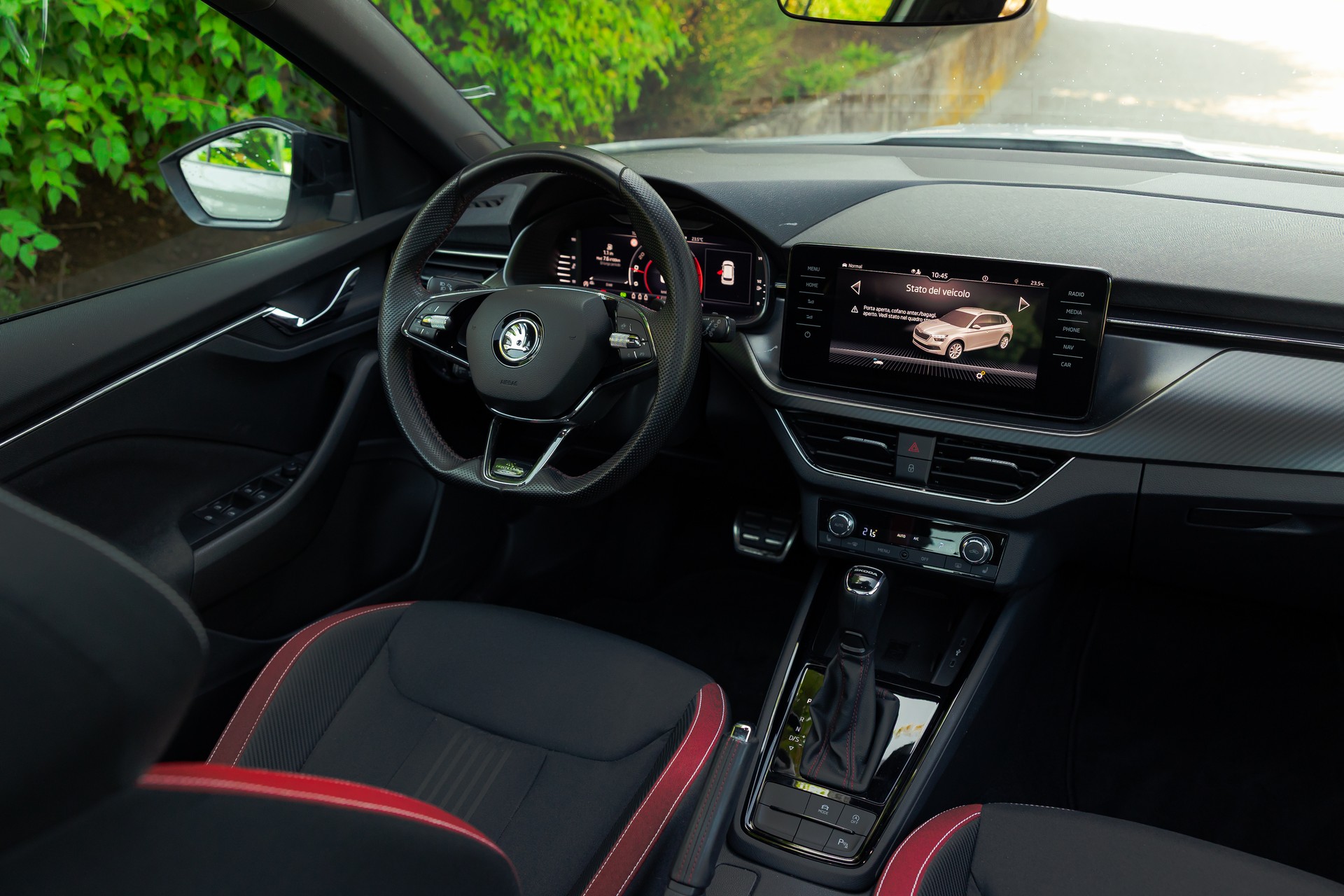 SKODA Kamiq 1.5 TSI ACT Monte Carlo DSG-image-6