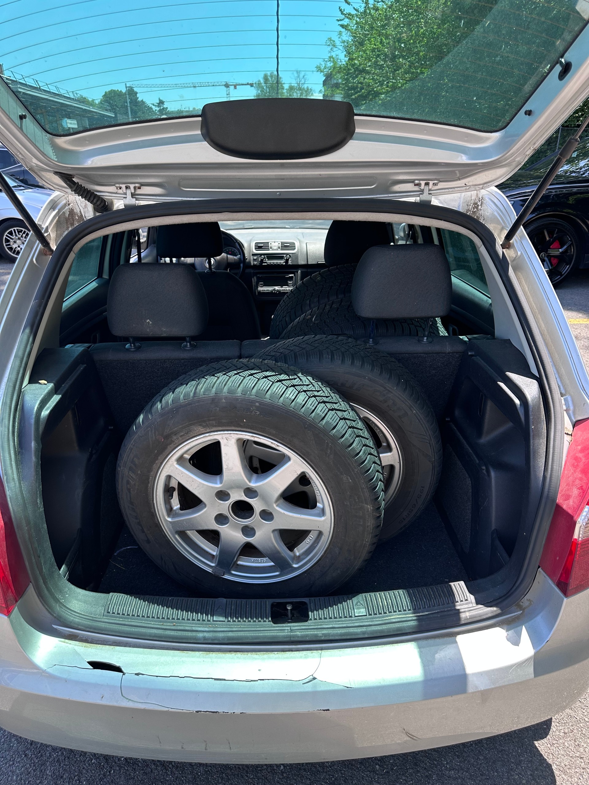 SKODA Fabia 1.4 Elegance-image-6