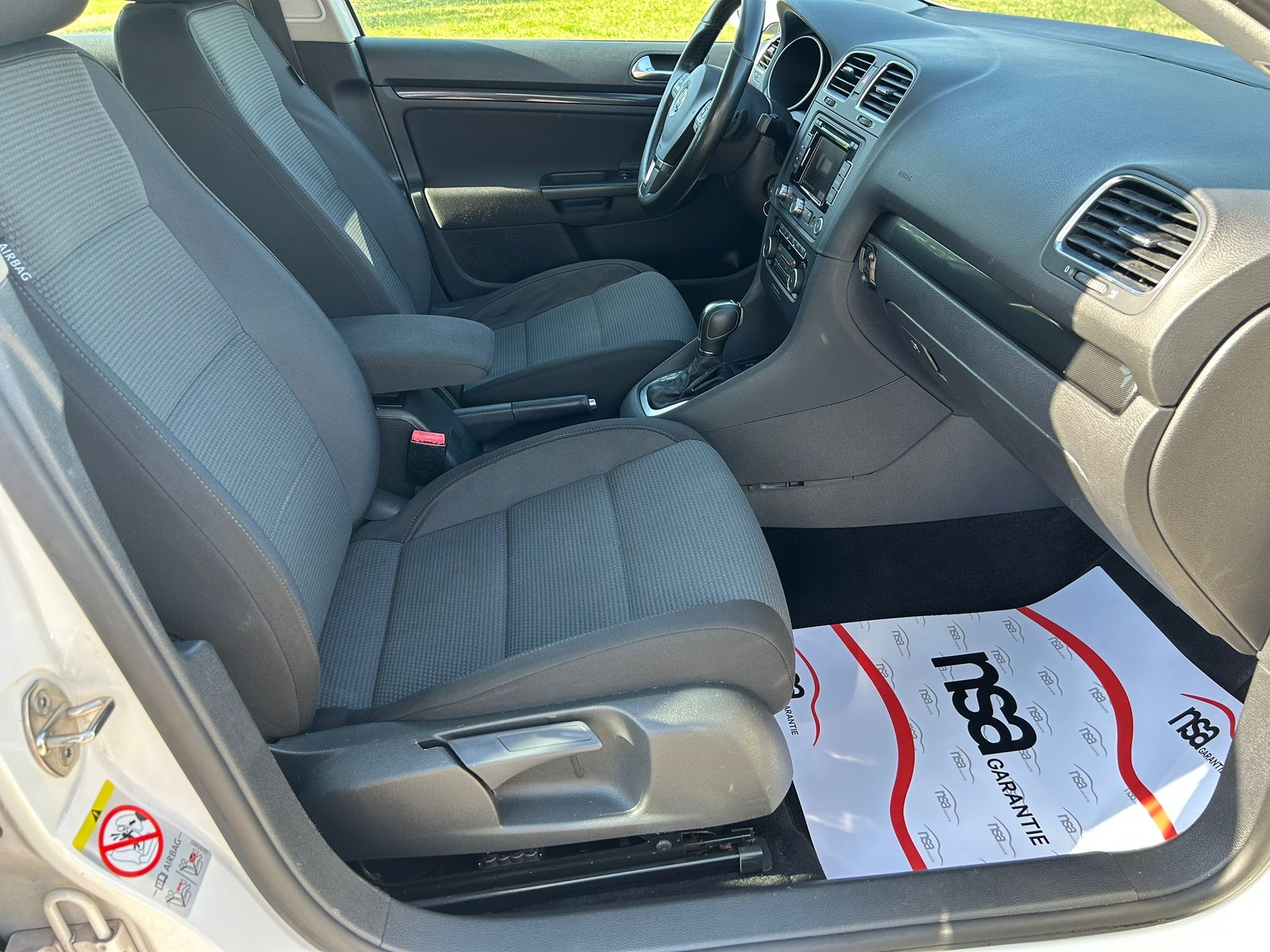VW Golf Variant 1.4 TSI Team DSG-image-8