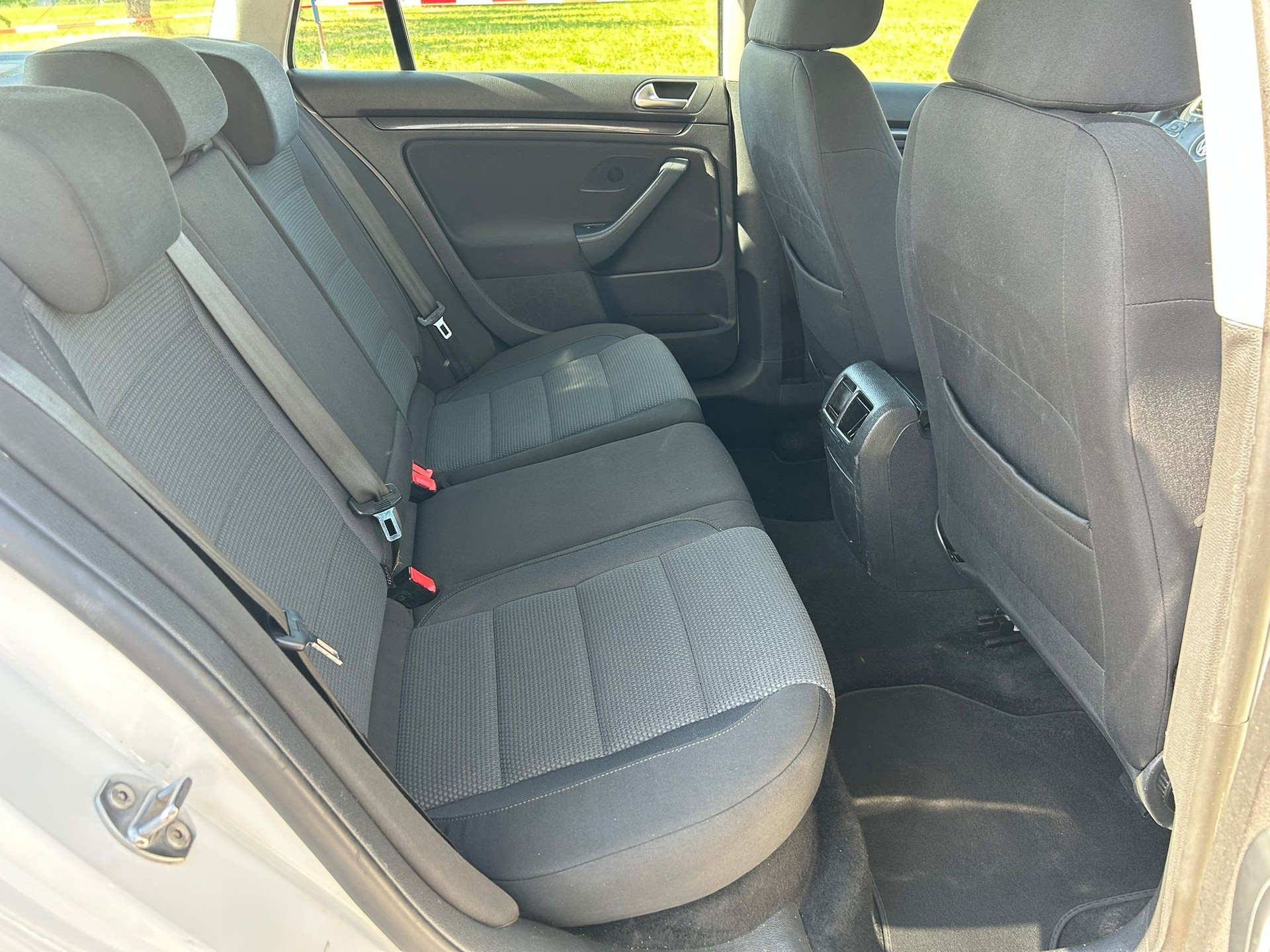 VW Golf Variant 1.4 TSI Team DSG-image-6