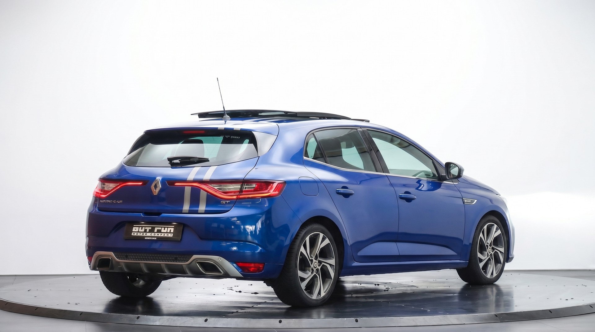 RENAULT Mégane 1.6 16V Turbo GT EDC Limited-image-4