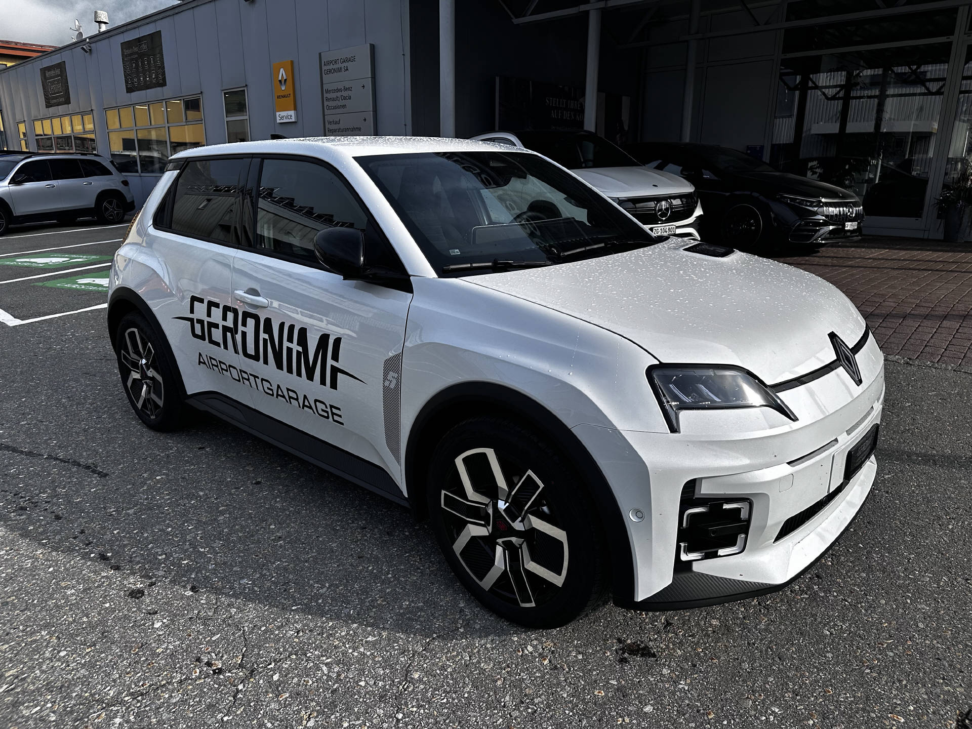 RENAULT R5 E-Tech Comfort Range techno-image-2