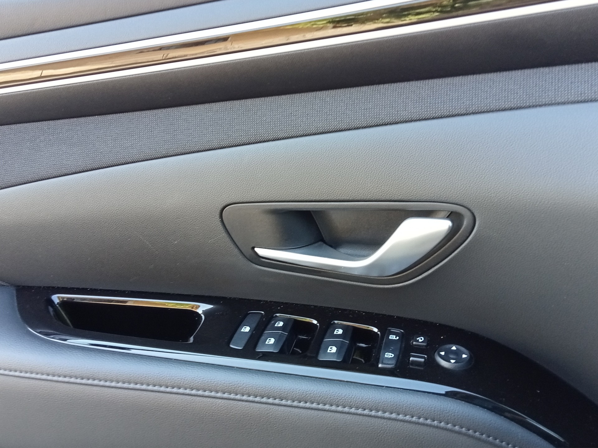 HYUNDAI Tucson 1.6 TGDI HEV Vertex 4WD-image-16