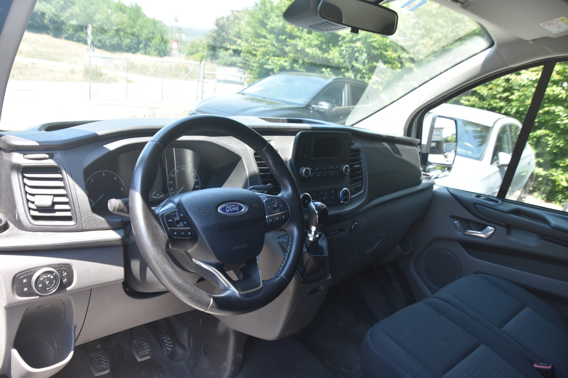 FORD Transit Custom Van 320 L1H1 Trend-image-9