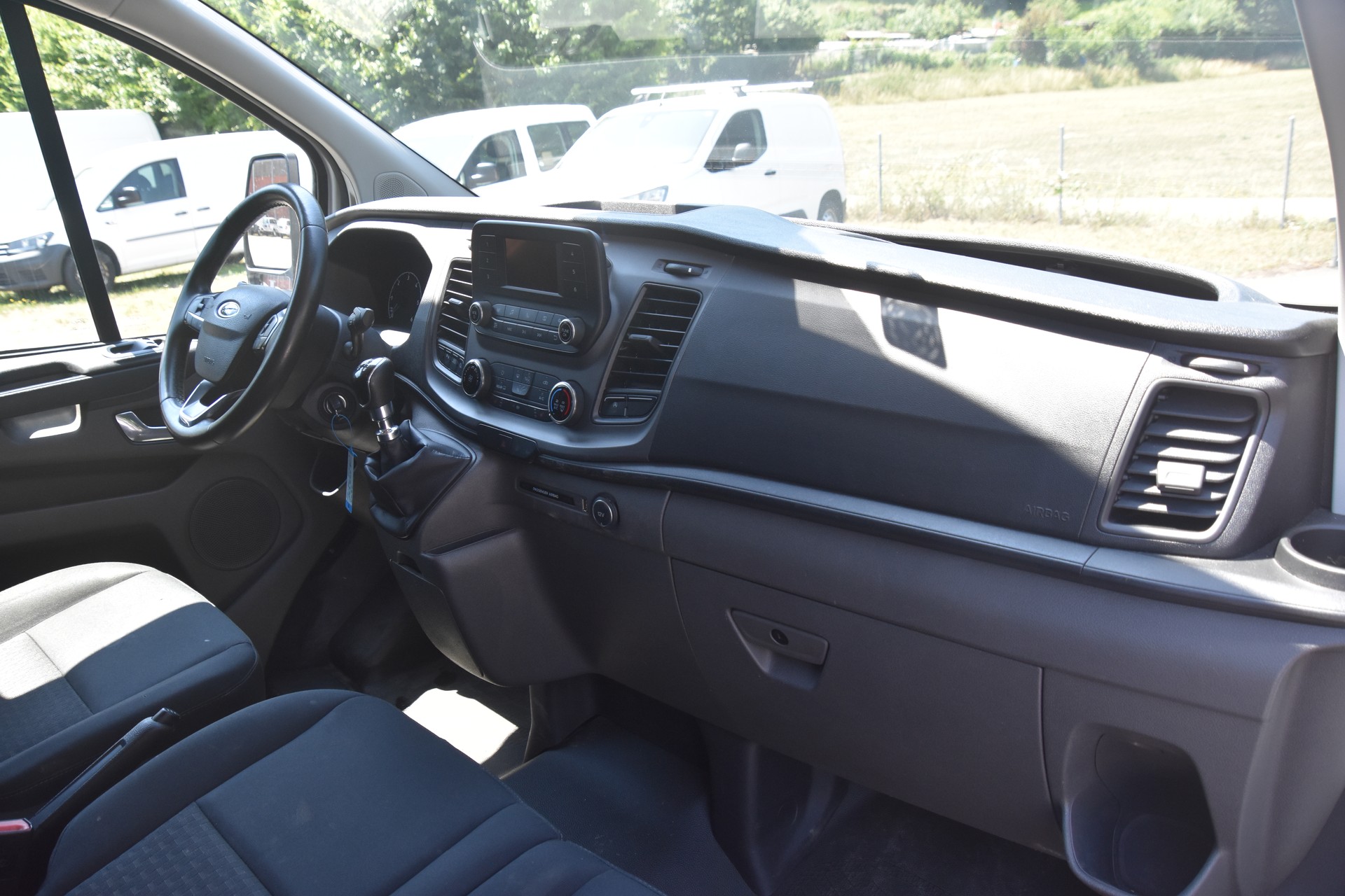 FORD Transit Custom Van 320 L1H1 Trend-image-10