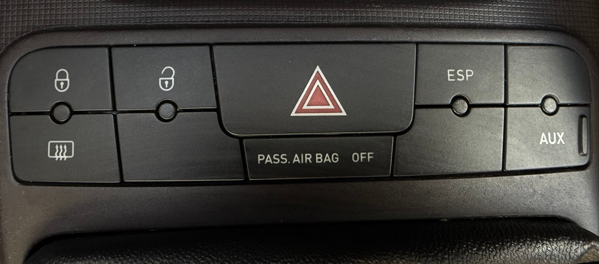 SEAT Ibiza 1.4 Reference-image-14
