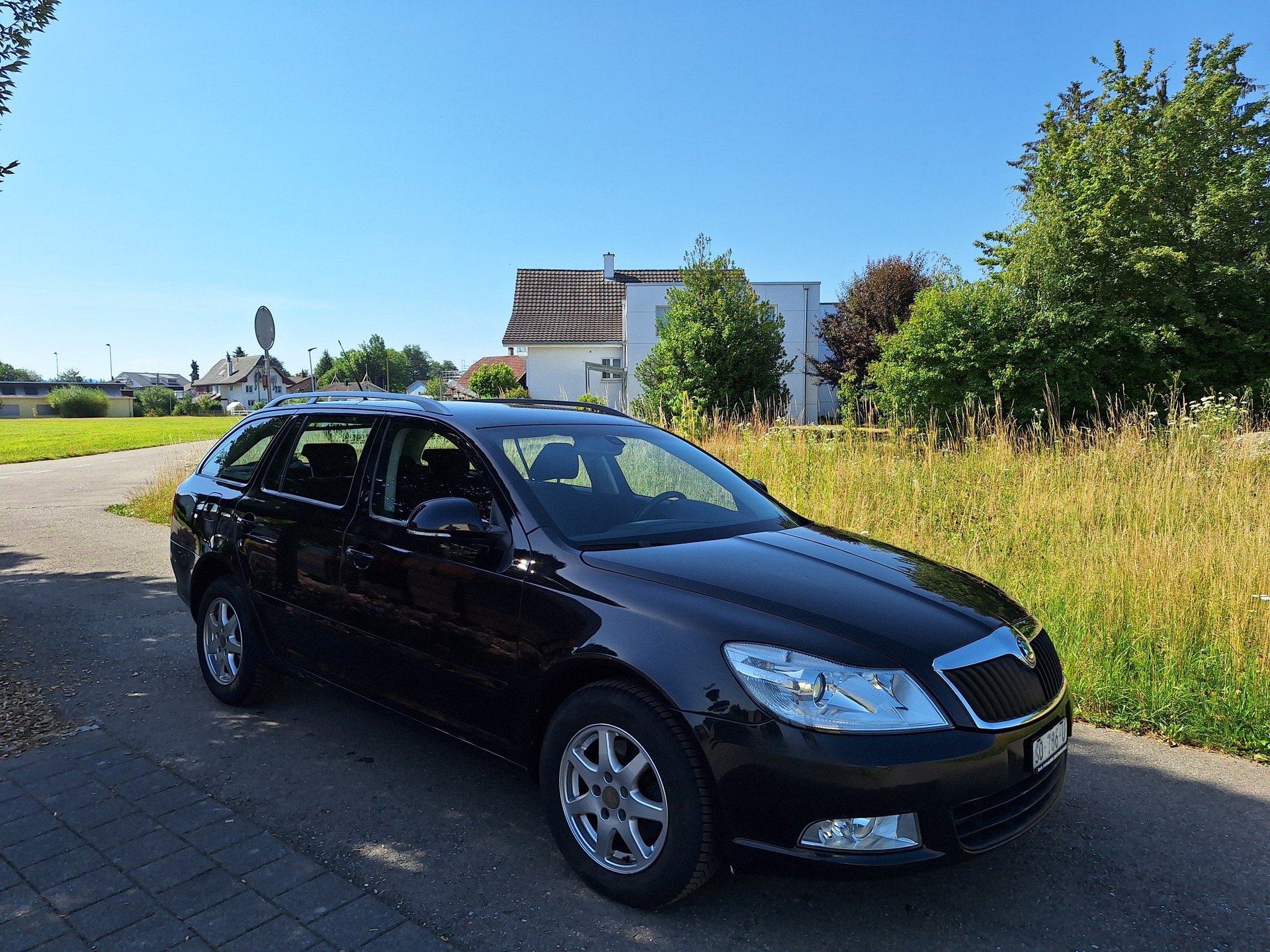 SKODA Octavia Combi 1.8 TSI Adventure 4x4-image-0