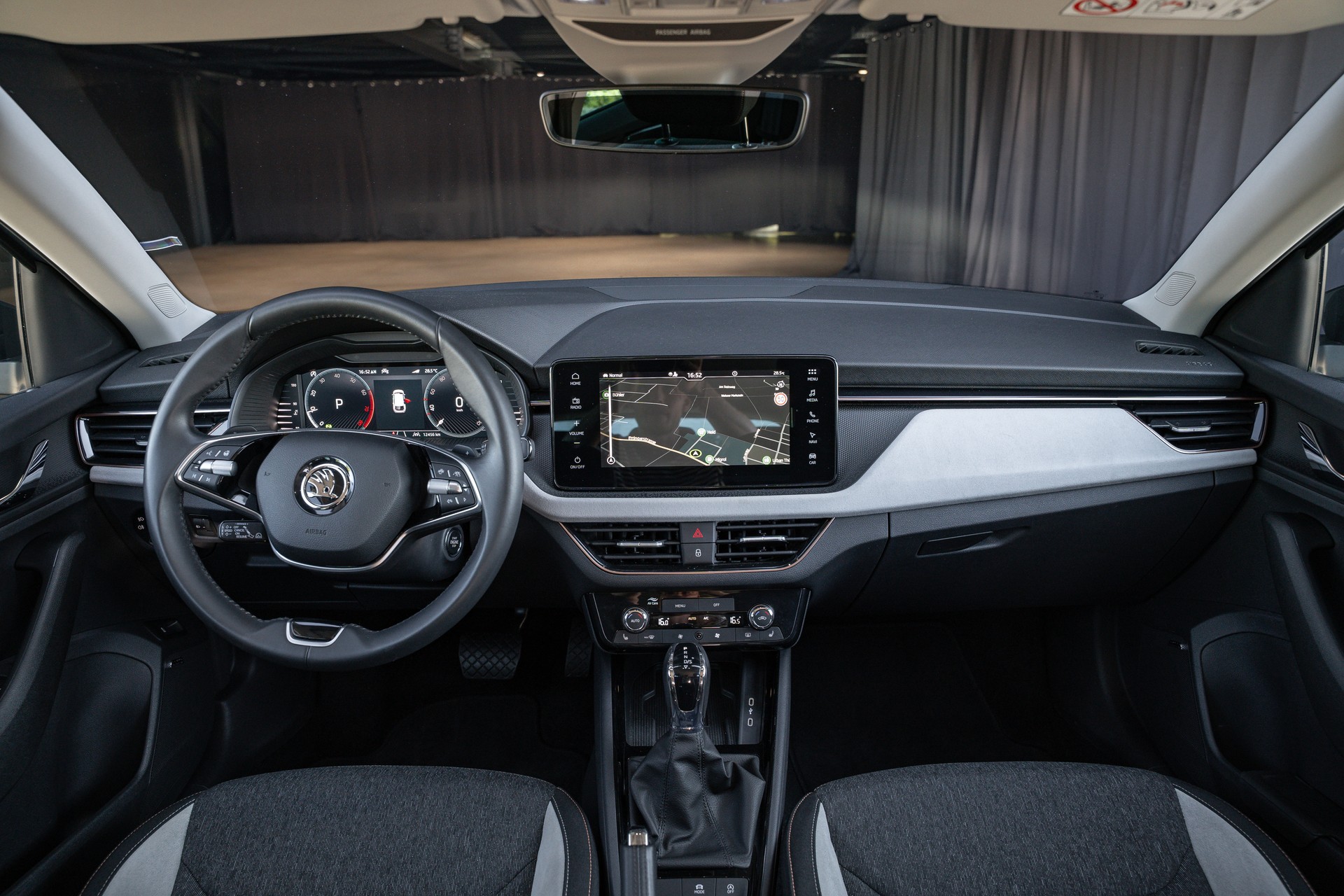 SKODA Scala 1.5 TSI Top Selection DSG-image-14