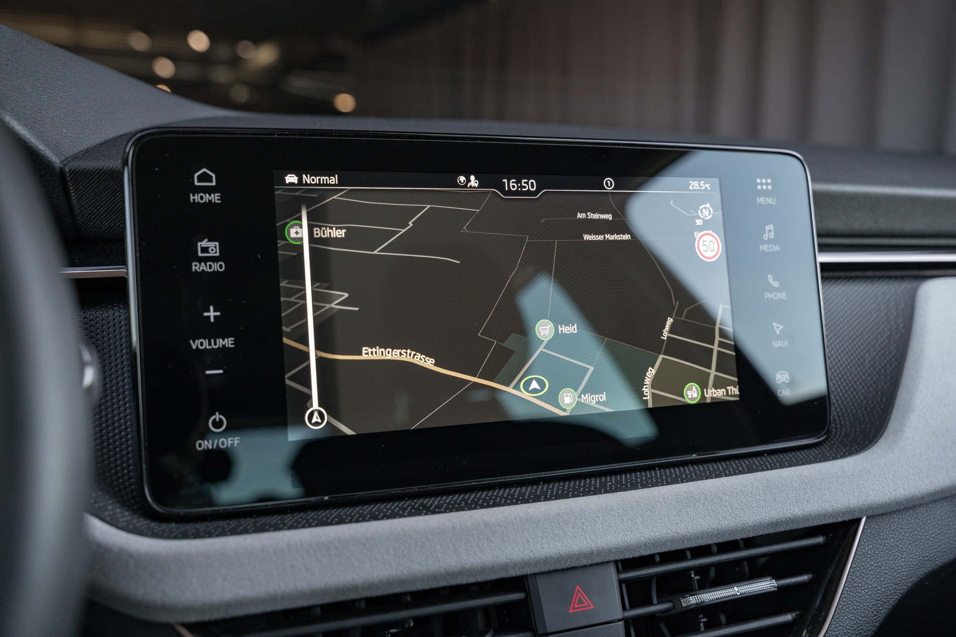 SKODA Scala 1.5 TSI Top Selection DSG-image-17