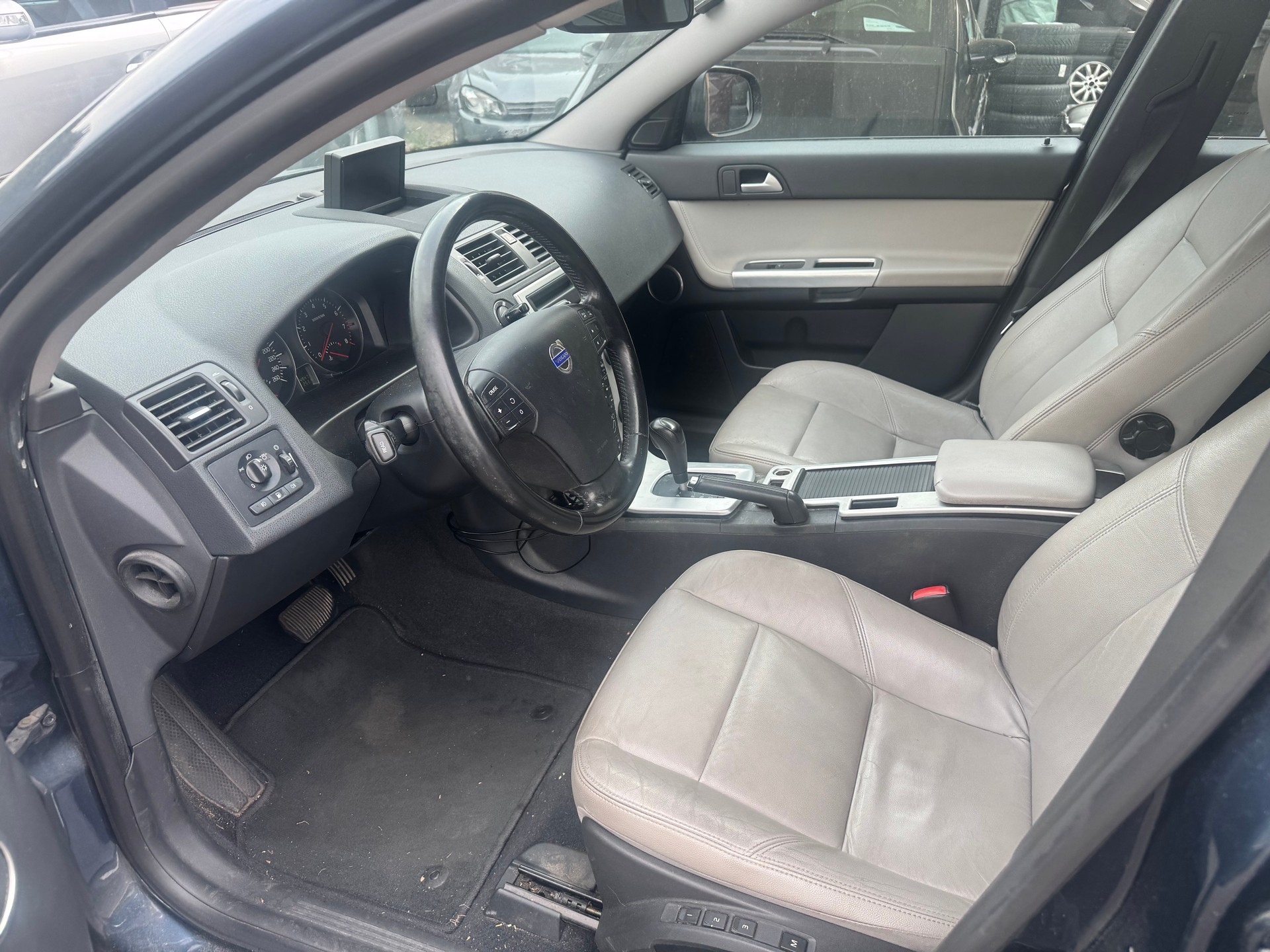 VOLVO V50 T5 AWD Summum Geartronic-image-4