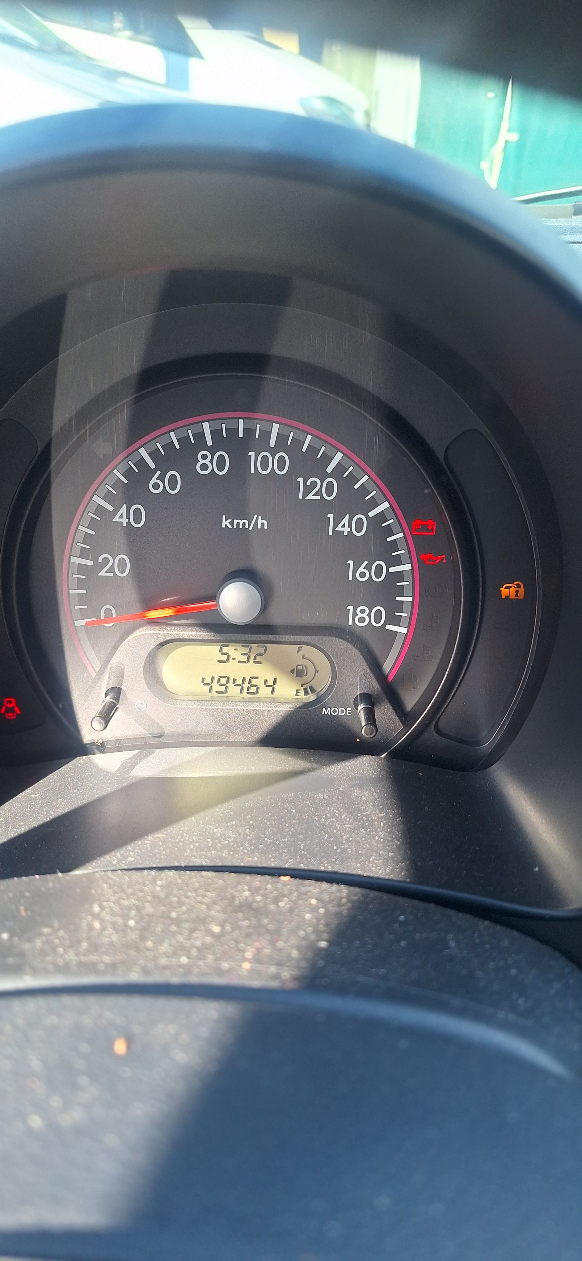 NISSAN Pixo 1.0 acenta-image-6