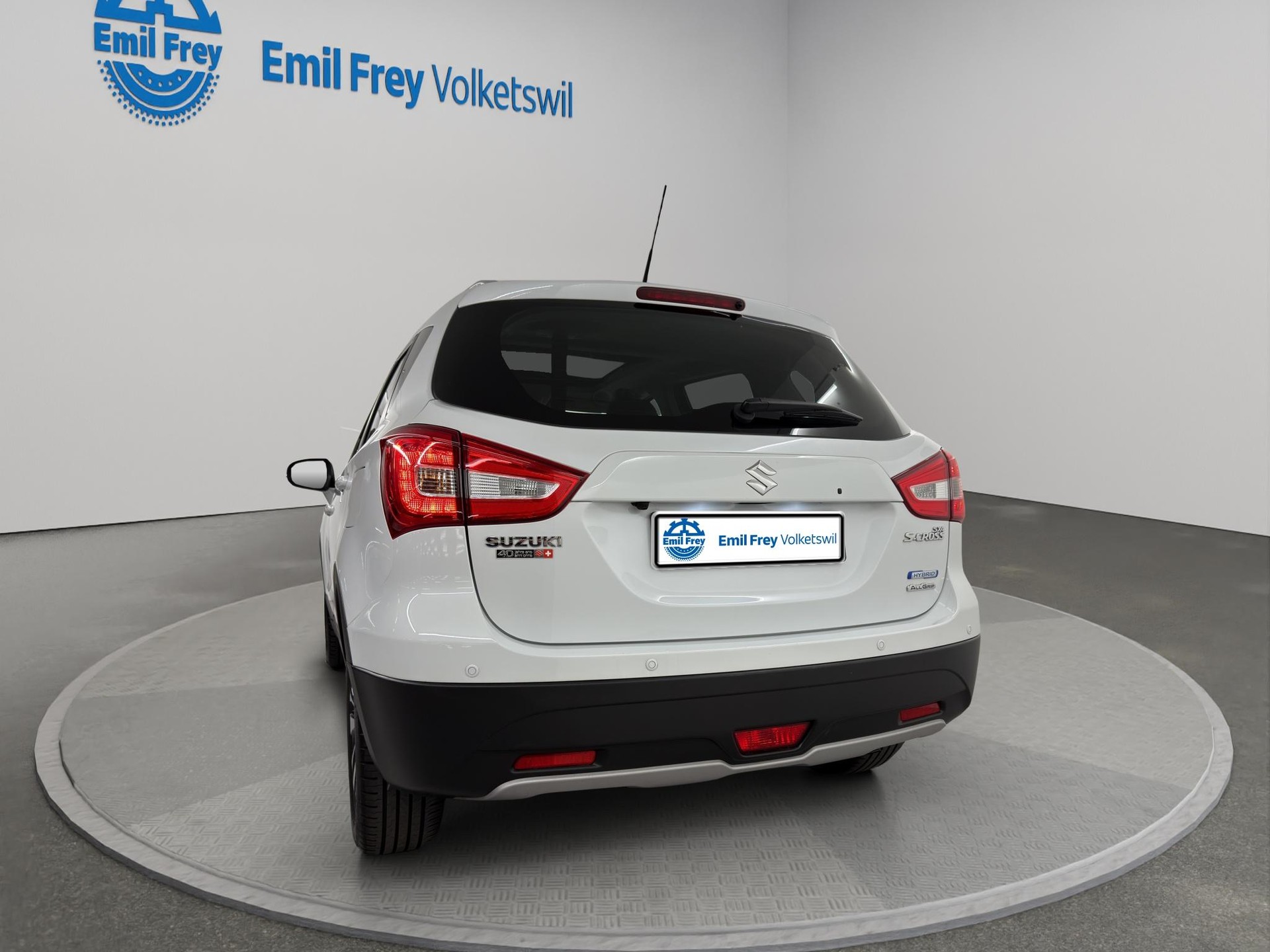 SUZUKI SX4 S-Cross 1.4 T Piz Sulai Top Hybrid 4x4-showroom-element-2