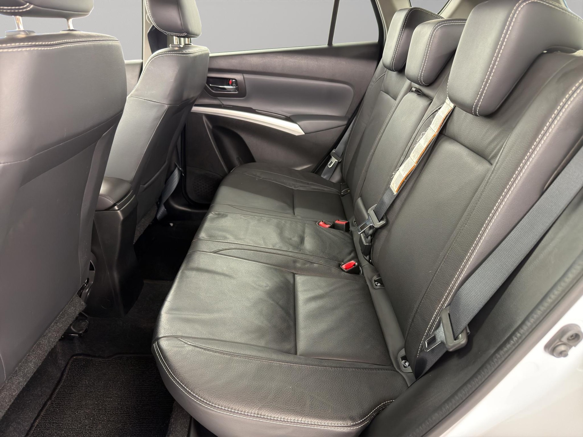 SUZUKI SX4 S-Cross 1.4 T Piz Sulai Top Hybrid 4x4-image-9