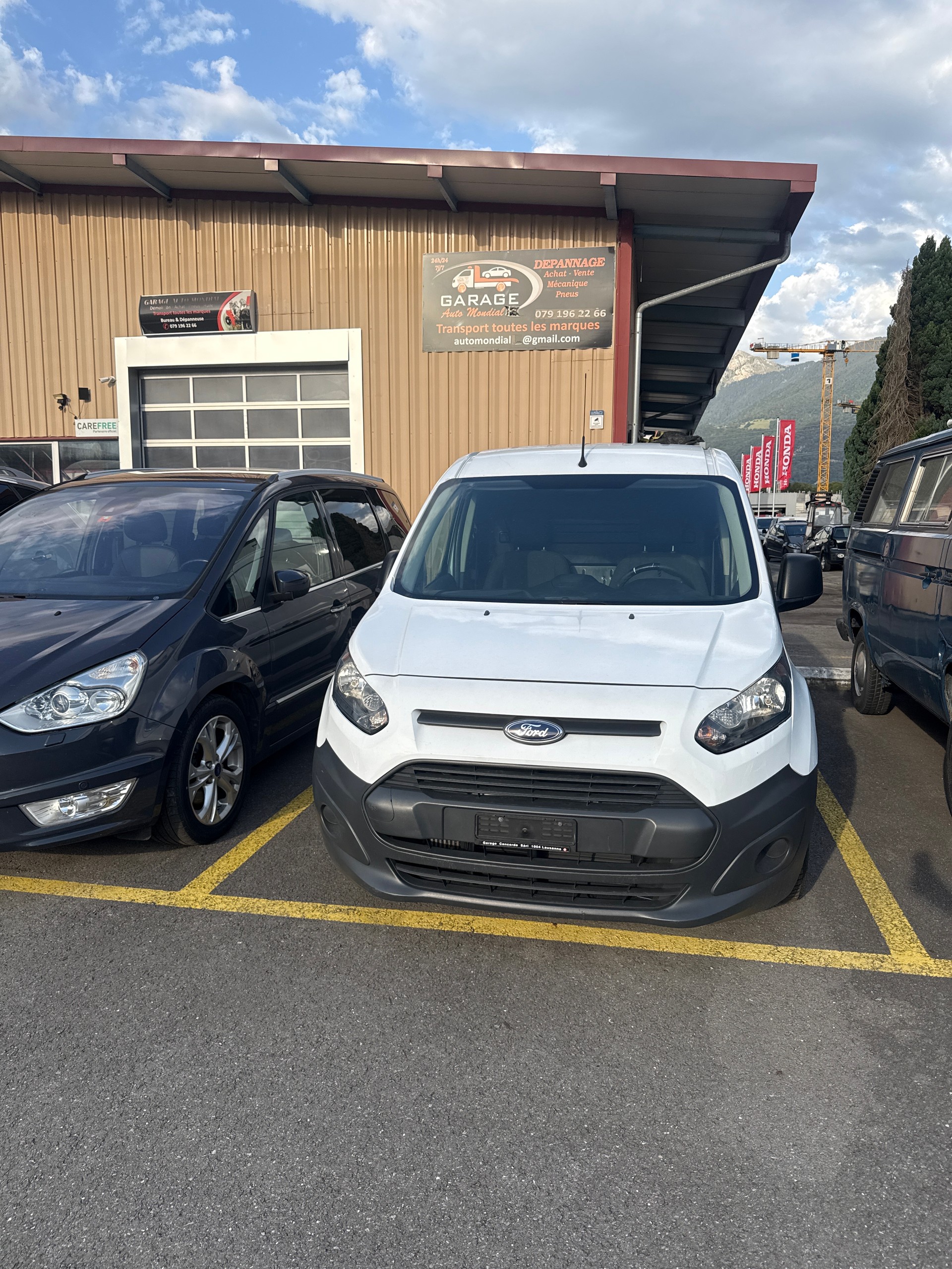 FORD Transit Connect Van T210 1.0 EcoBoost Ambiente-image-1