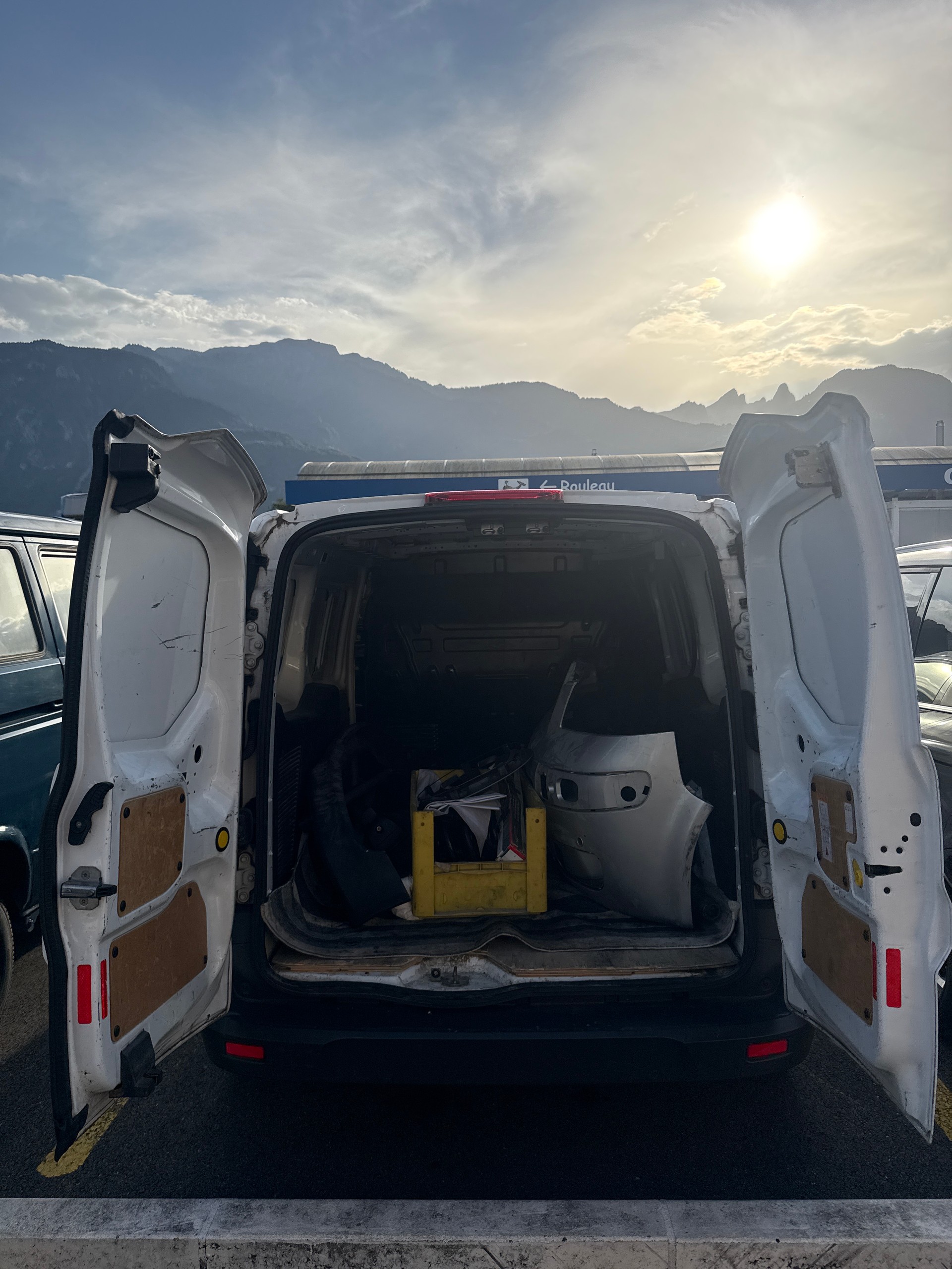 FORD Transit Connect Van T210 1.0 EcoBoost Ambiente-image-6